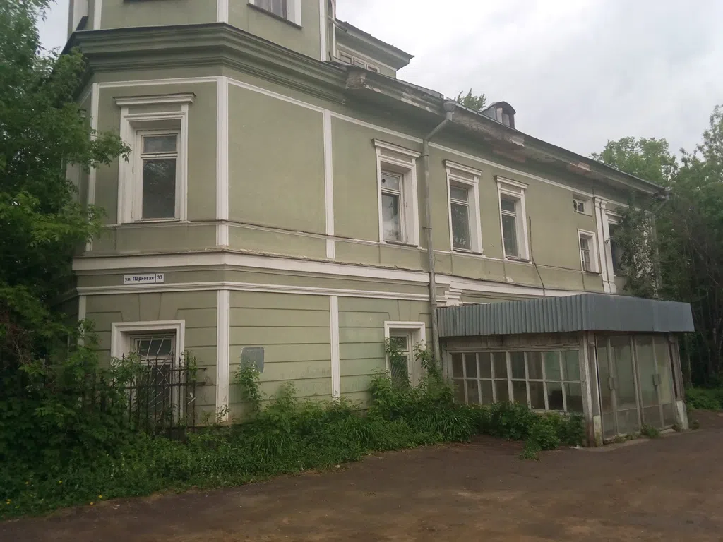 Усадьба с башенкой и балконом, фото 6