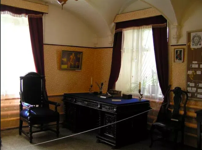 Замок на зелёном холме, фото 10