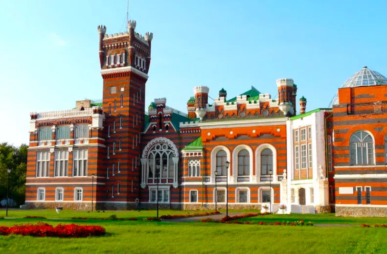 Замок на зелёном холме, фото 2
