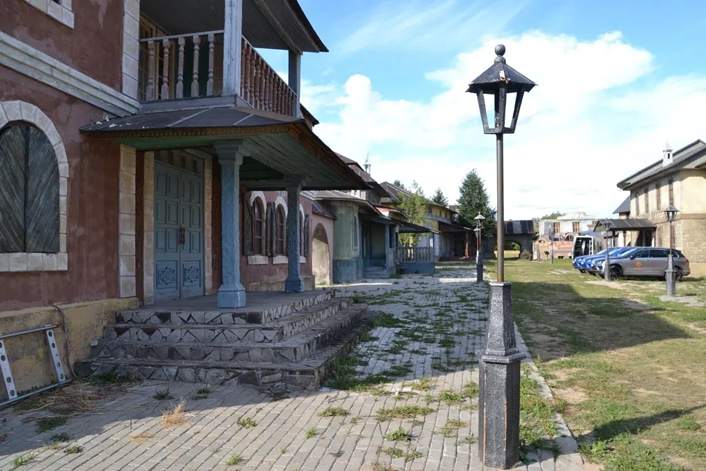 Деревенский кинодекор, фото 21