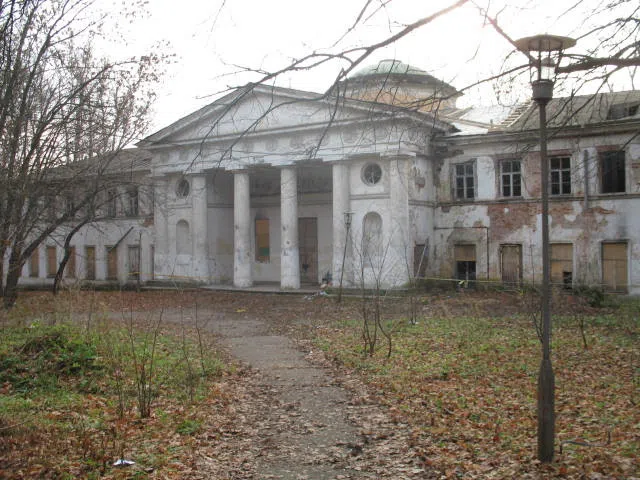 Старая усадьба с колоннами, фото 5