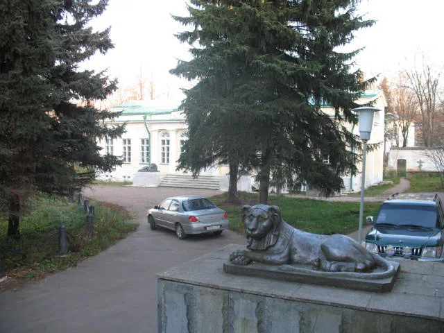Старая усадьба с колоннами, фото 11
