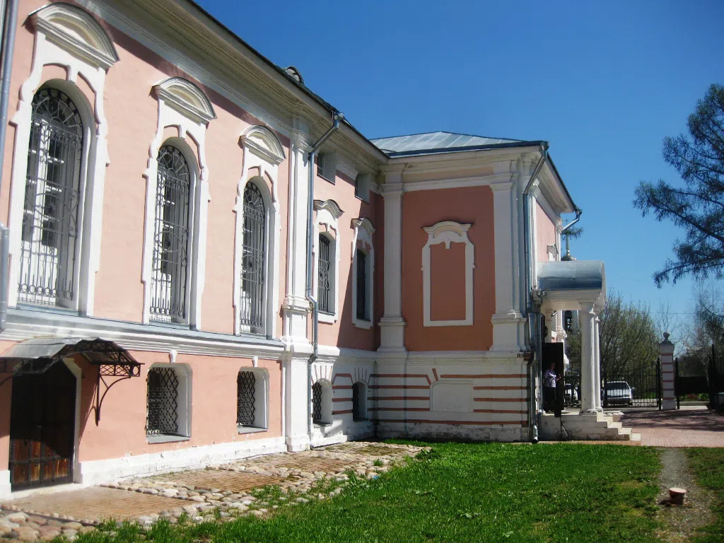 Усадьба с розовым фасадом, фото 4