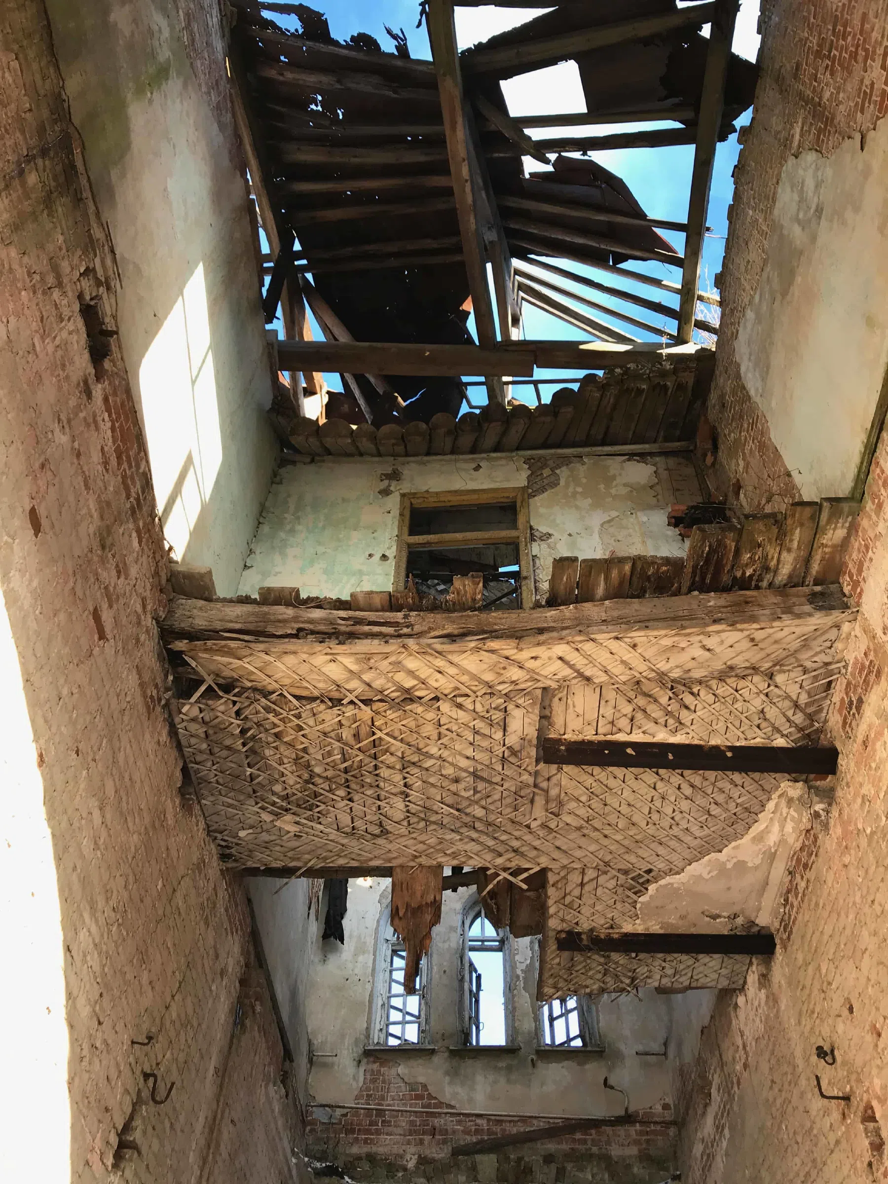 Руины красного кирпича, фото 19