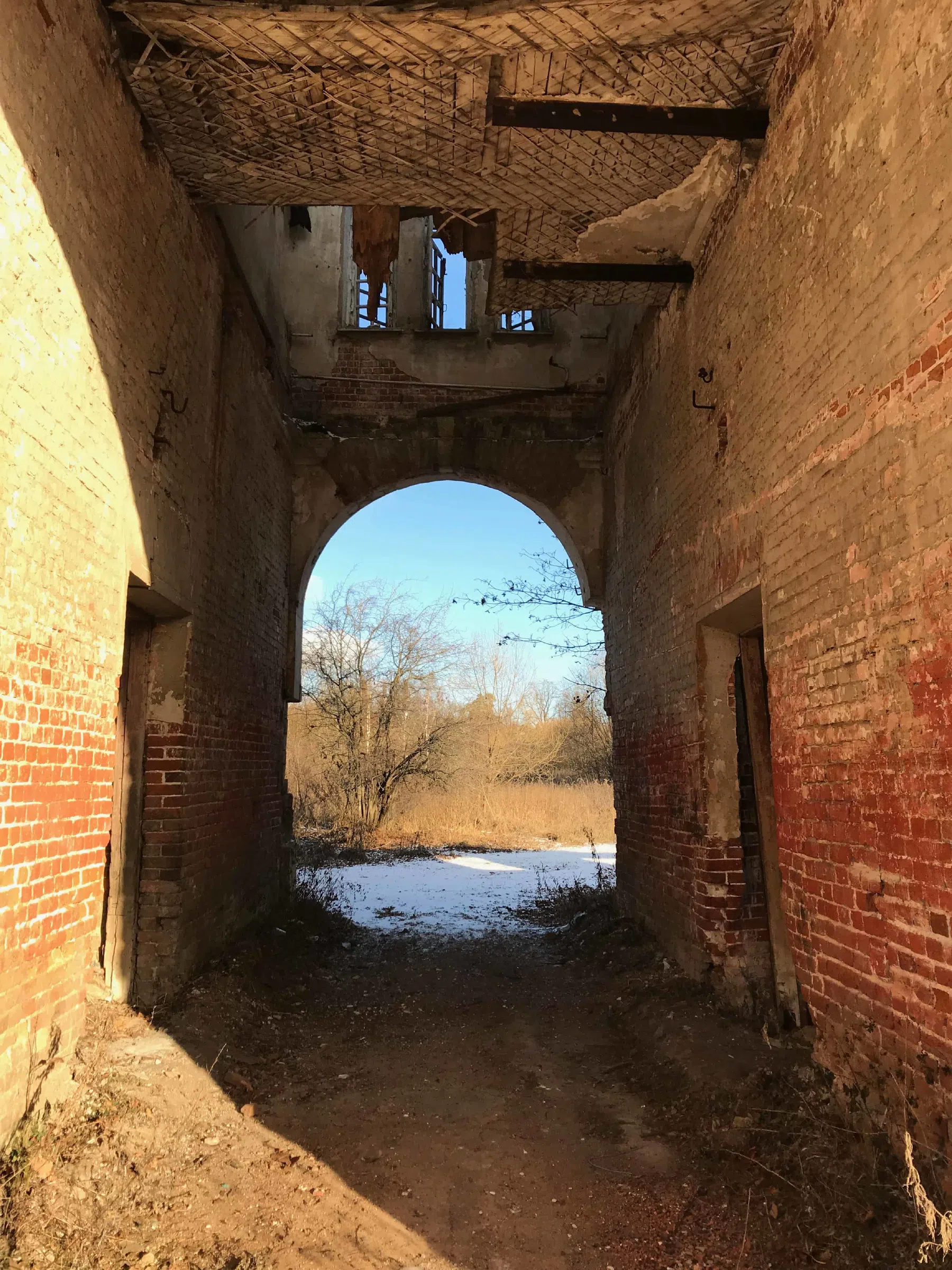 Руины красного кирпича, фото 17