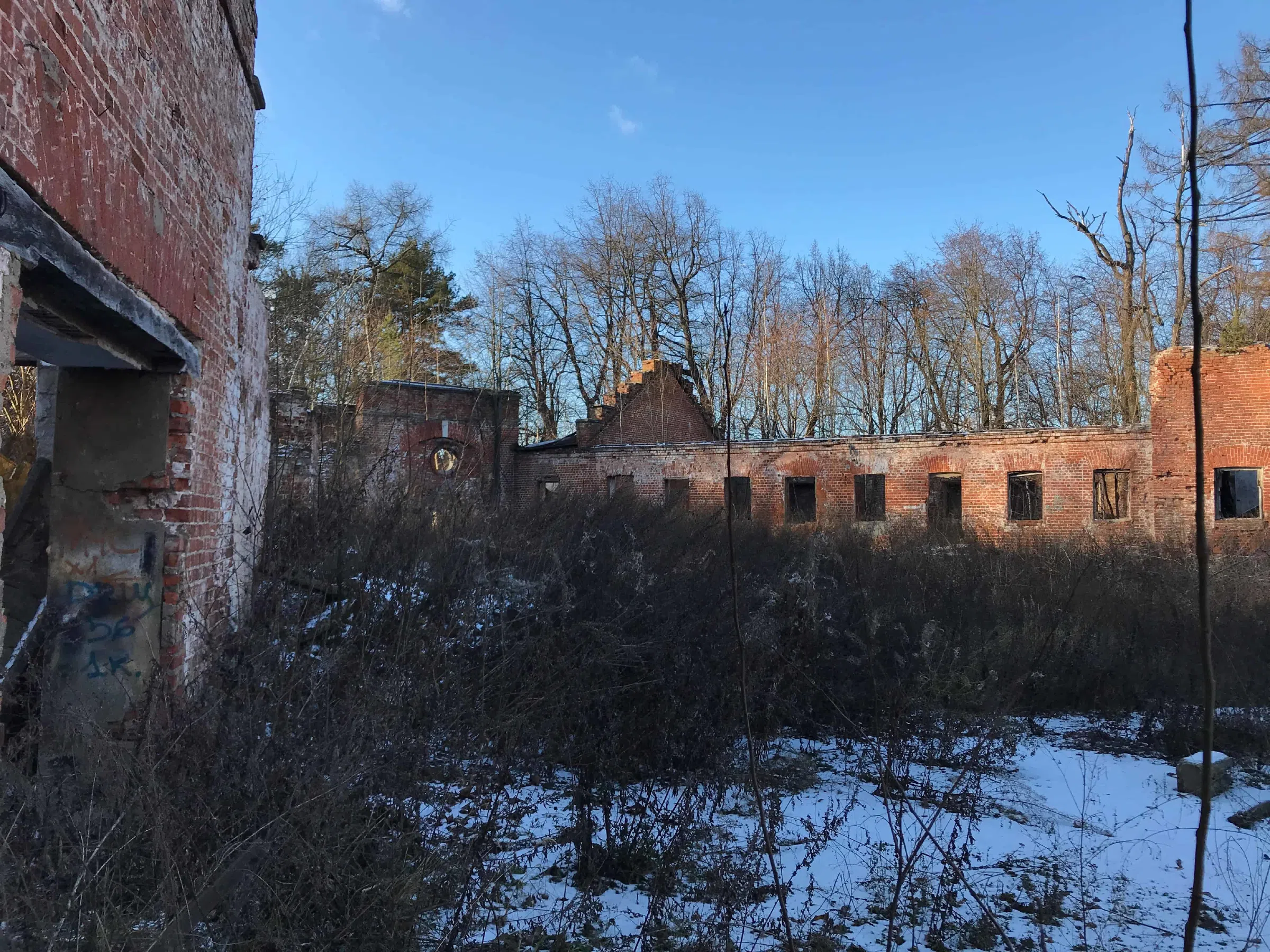 Руины красного кирпича, фото 9
