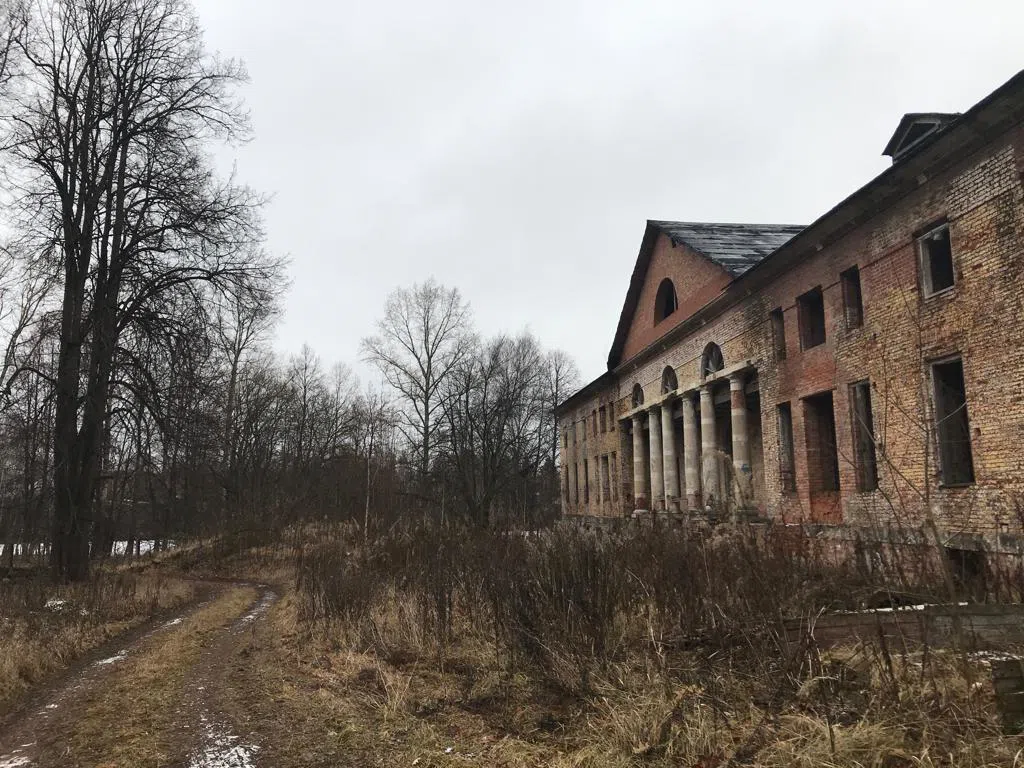 Заброшенная усадьба Колоннада, фото 11