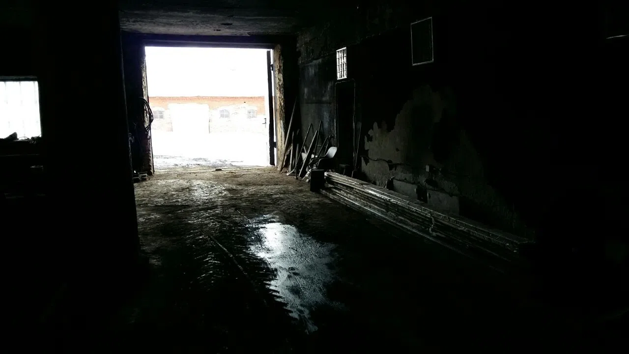 Заброшенный заводской склад, фото 4