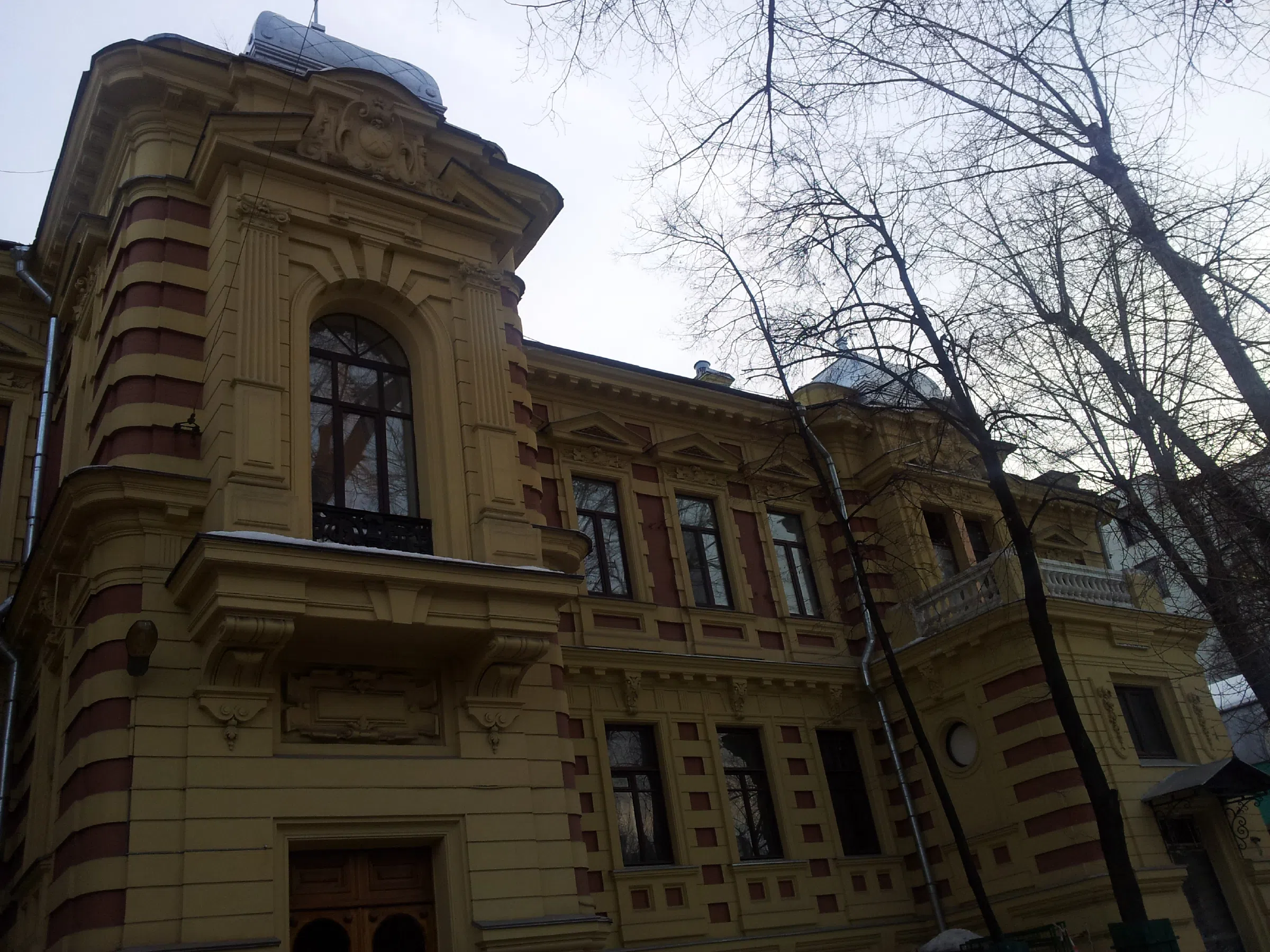 Парадная сталинка с оградой, фото 15