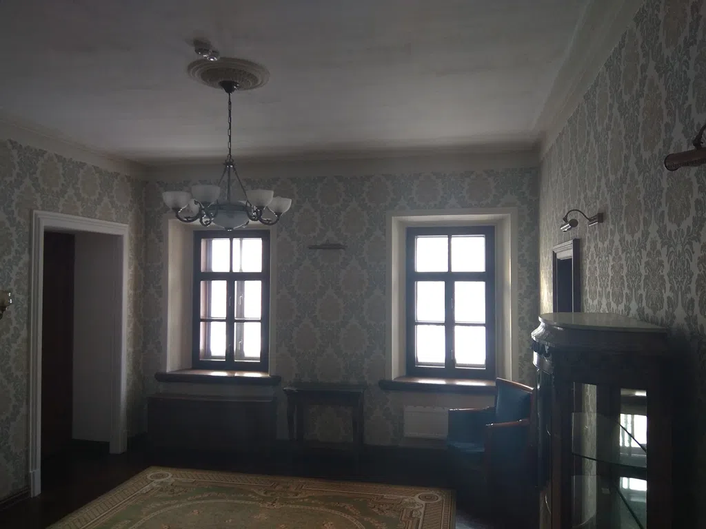 Парадный балкон у реки, фото 17