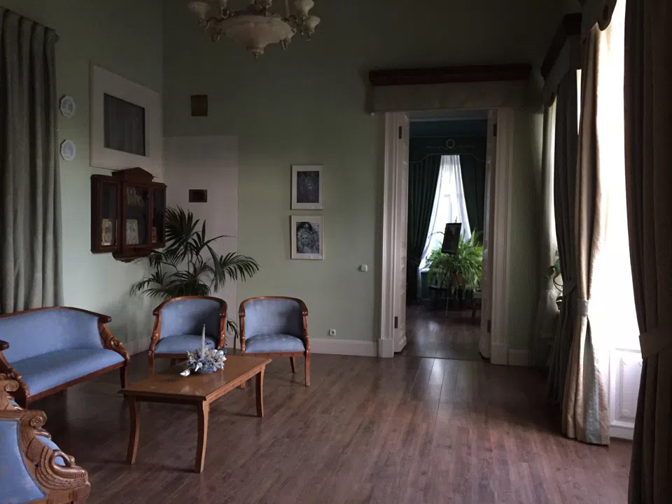 Белая усадьба-ротонда, фото 18