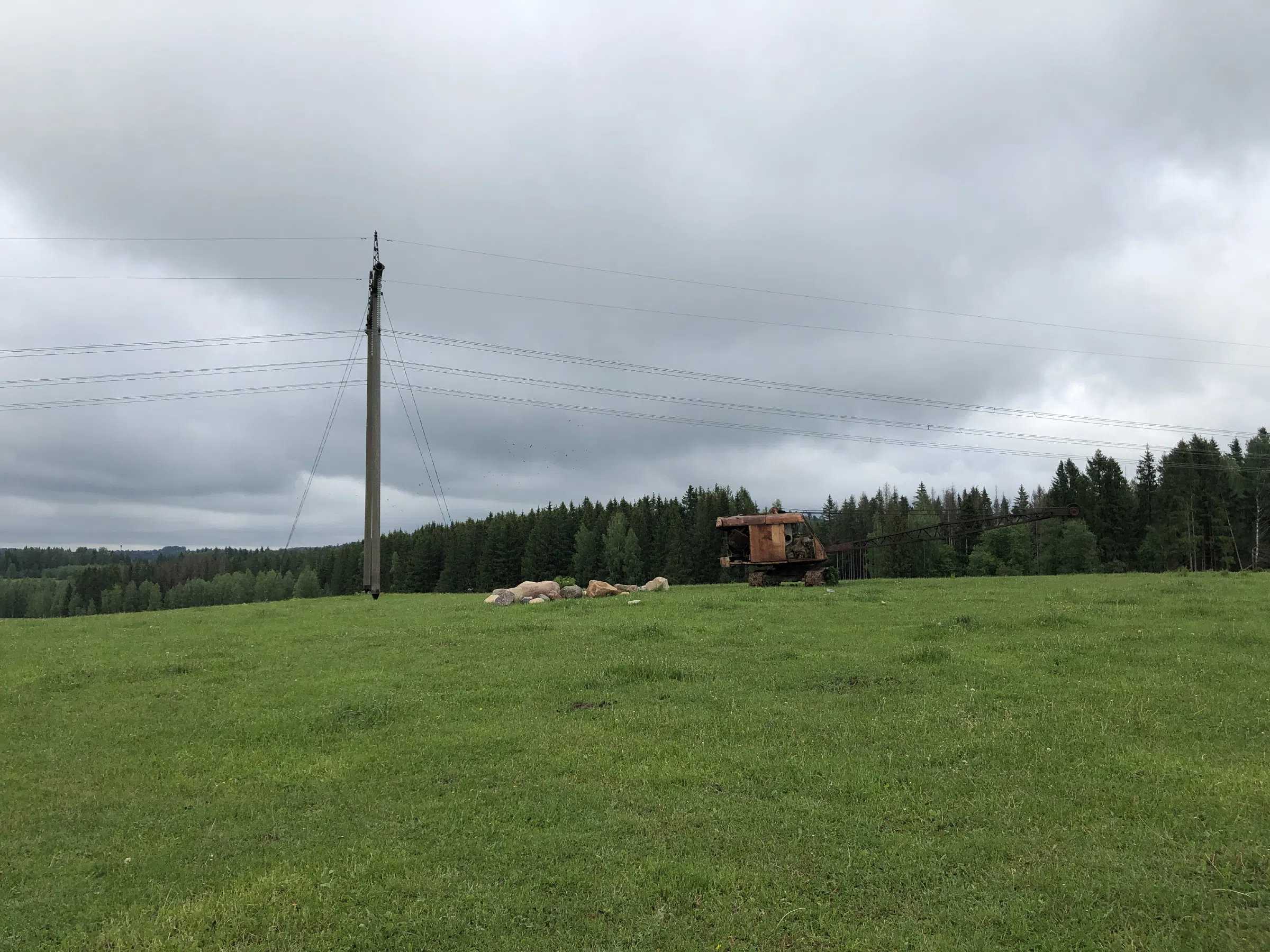 Ферма в поле с ЛЭП, фото 12