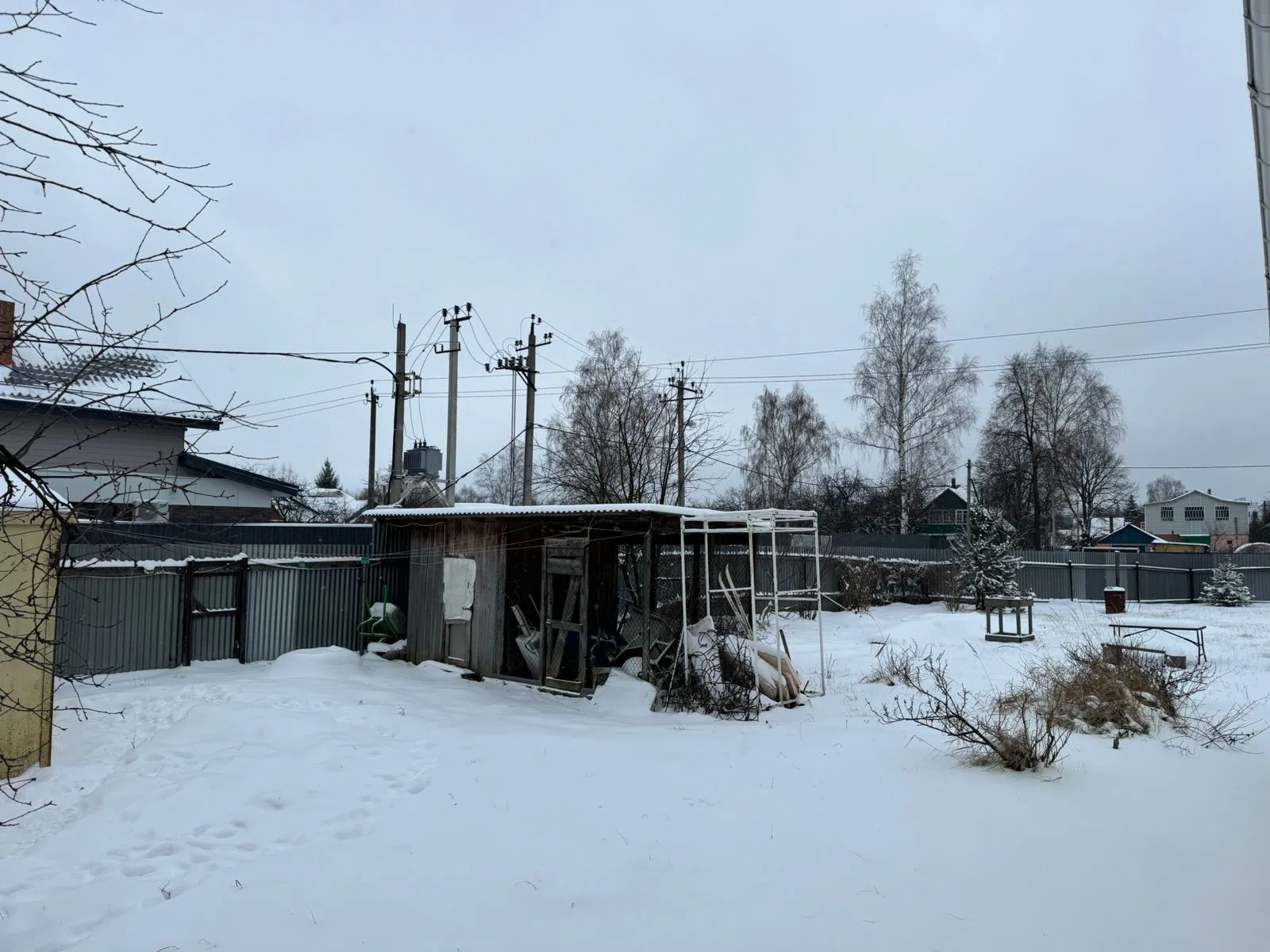 Жёлтый дом на участке, фото 5