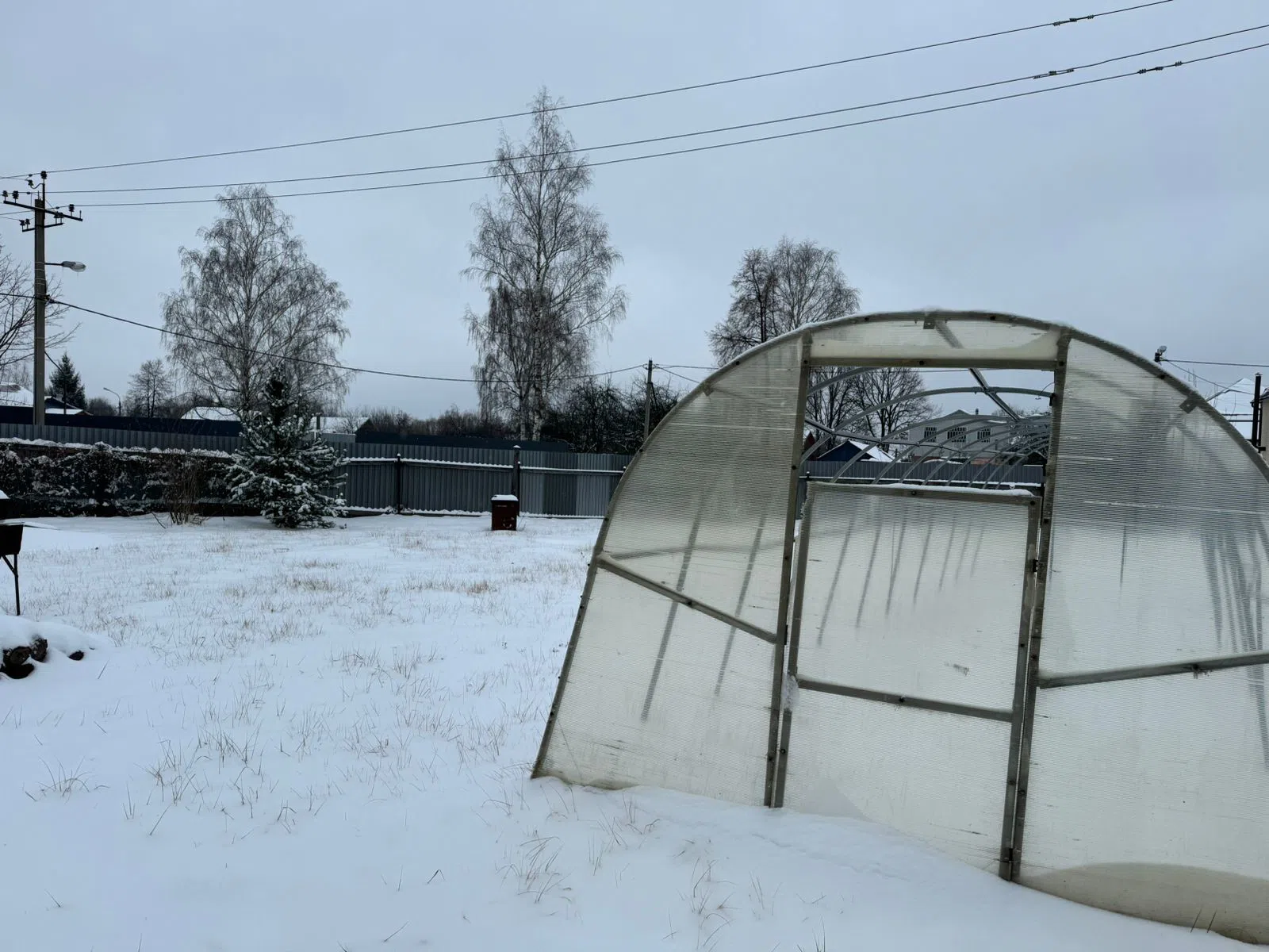 Жёлтый дом на участке, фото 16