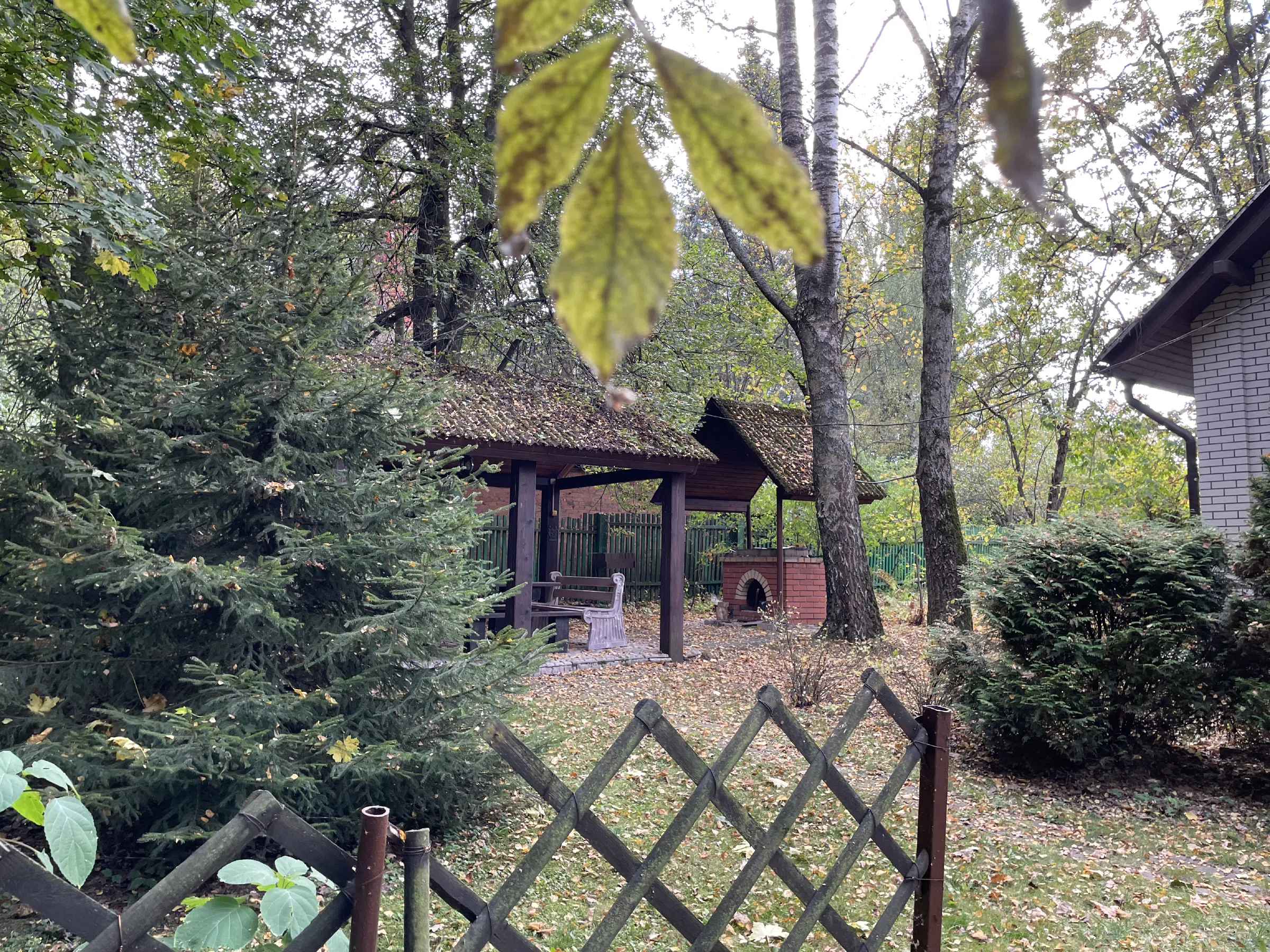 Дача в осеннем саду, фото 18