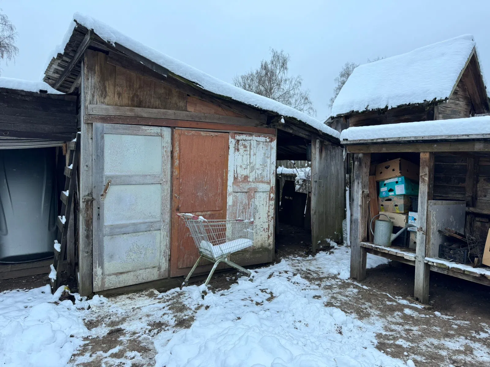 Ретро-гараж в лесу, фото 9