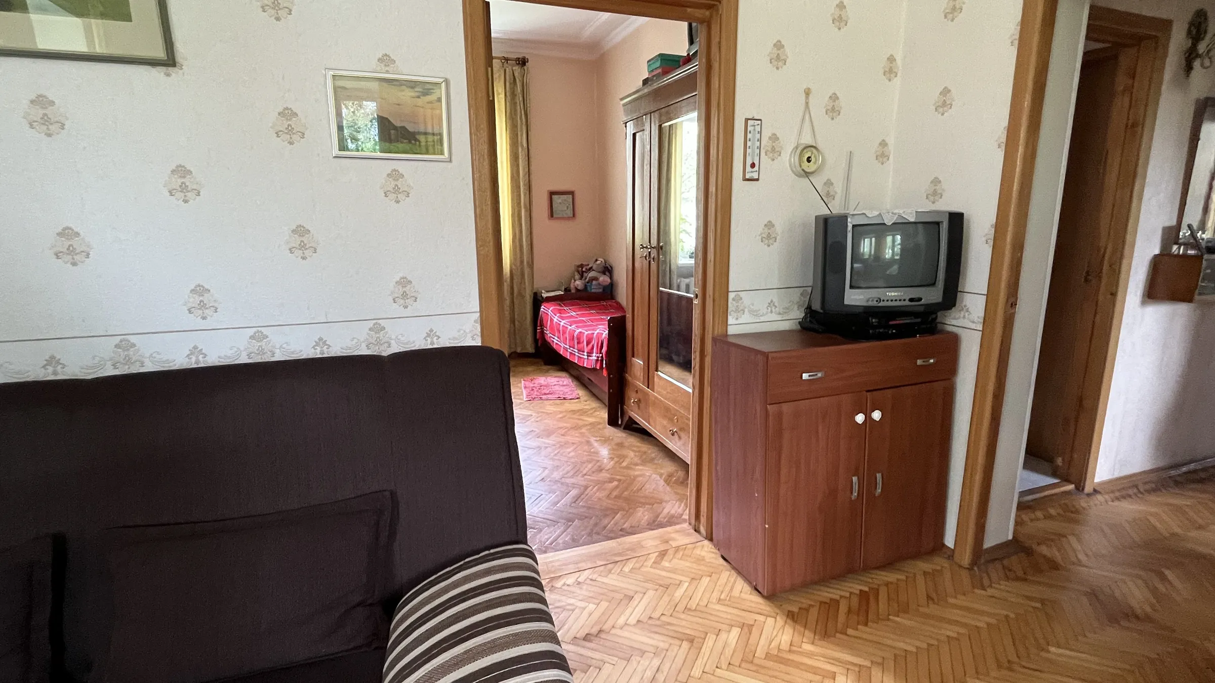 Дача с верандой и зеленью, фото 8