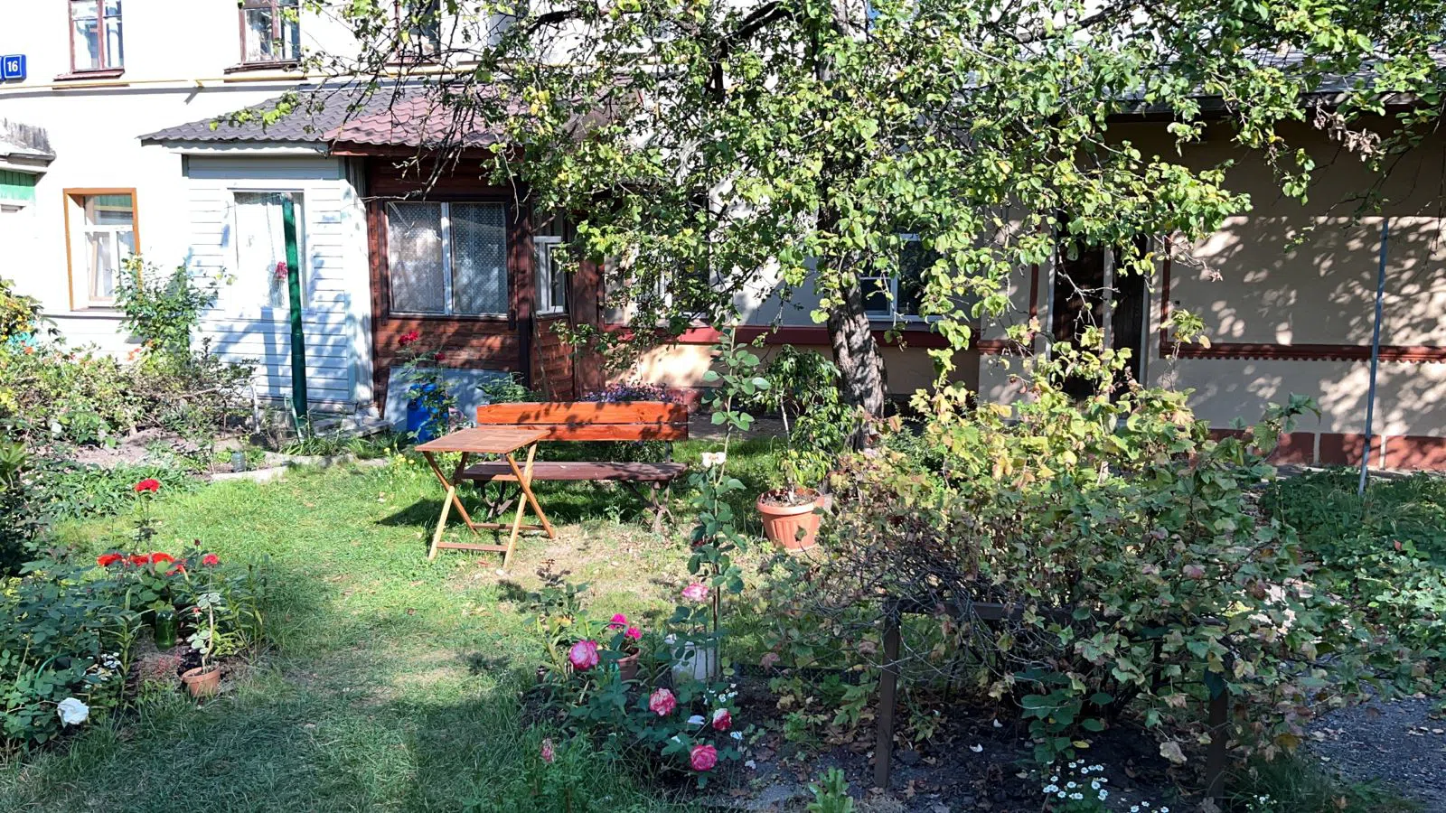 Дача с красным фризом, фото 14