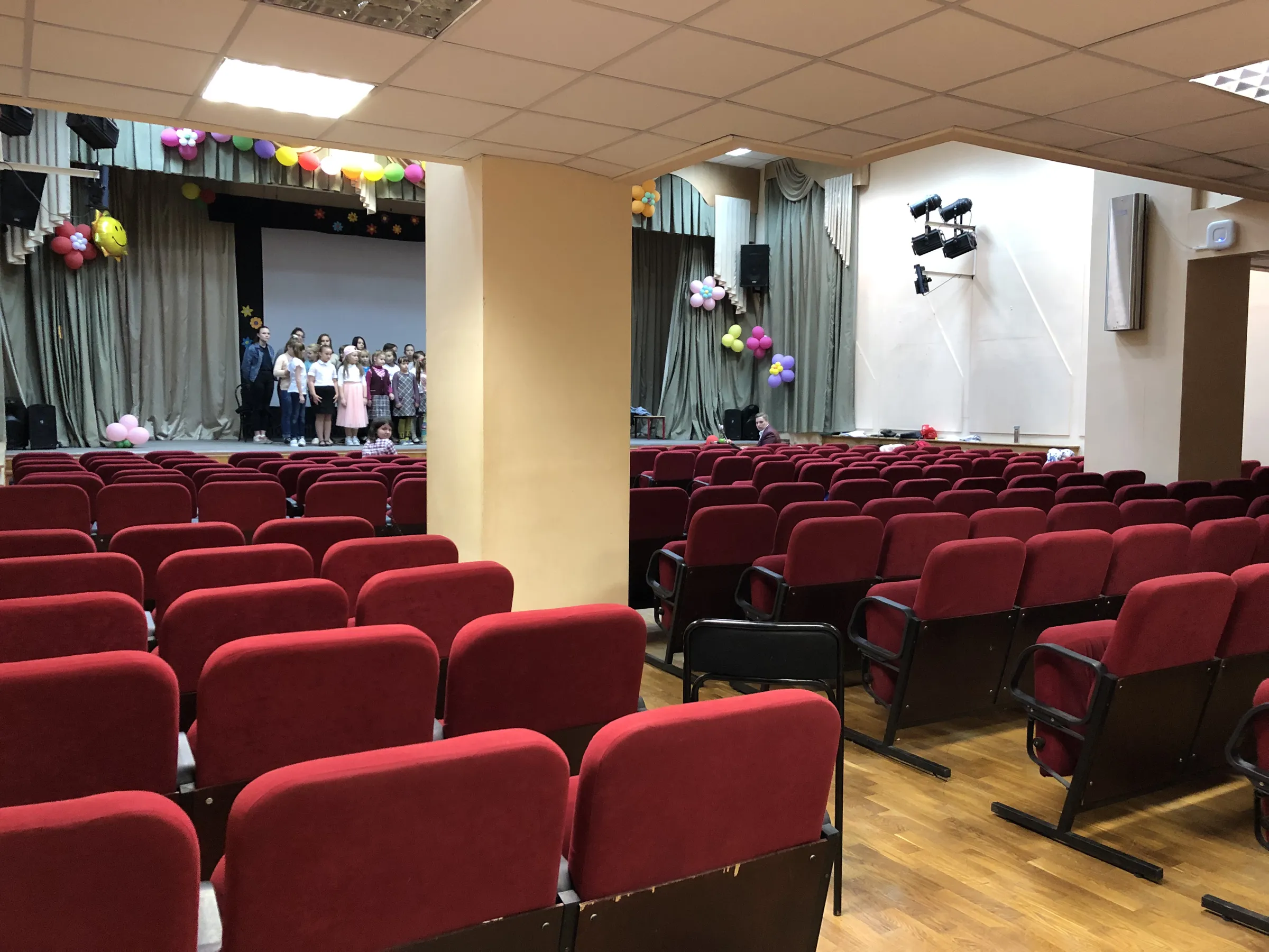 Школа с мозаичным холлом, фото 23