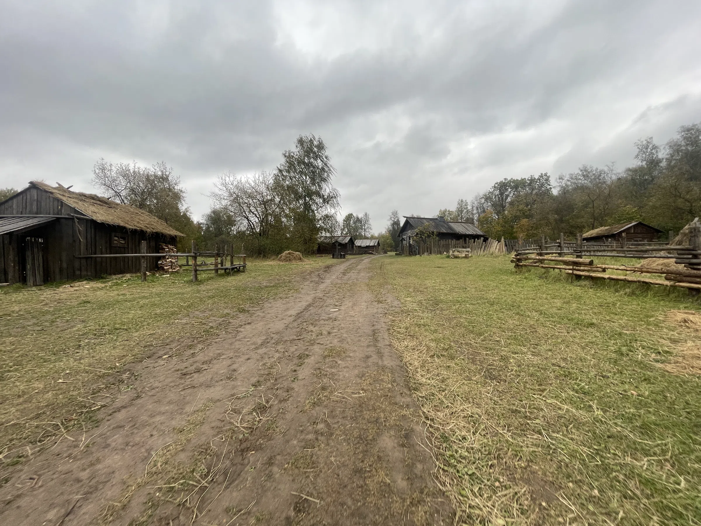 Городок-декорация у церкви, фото 21