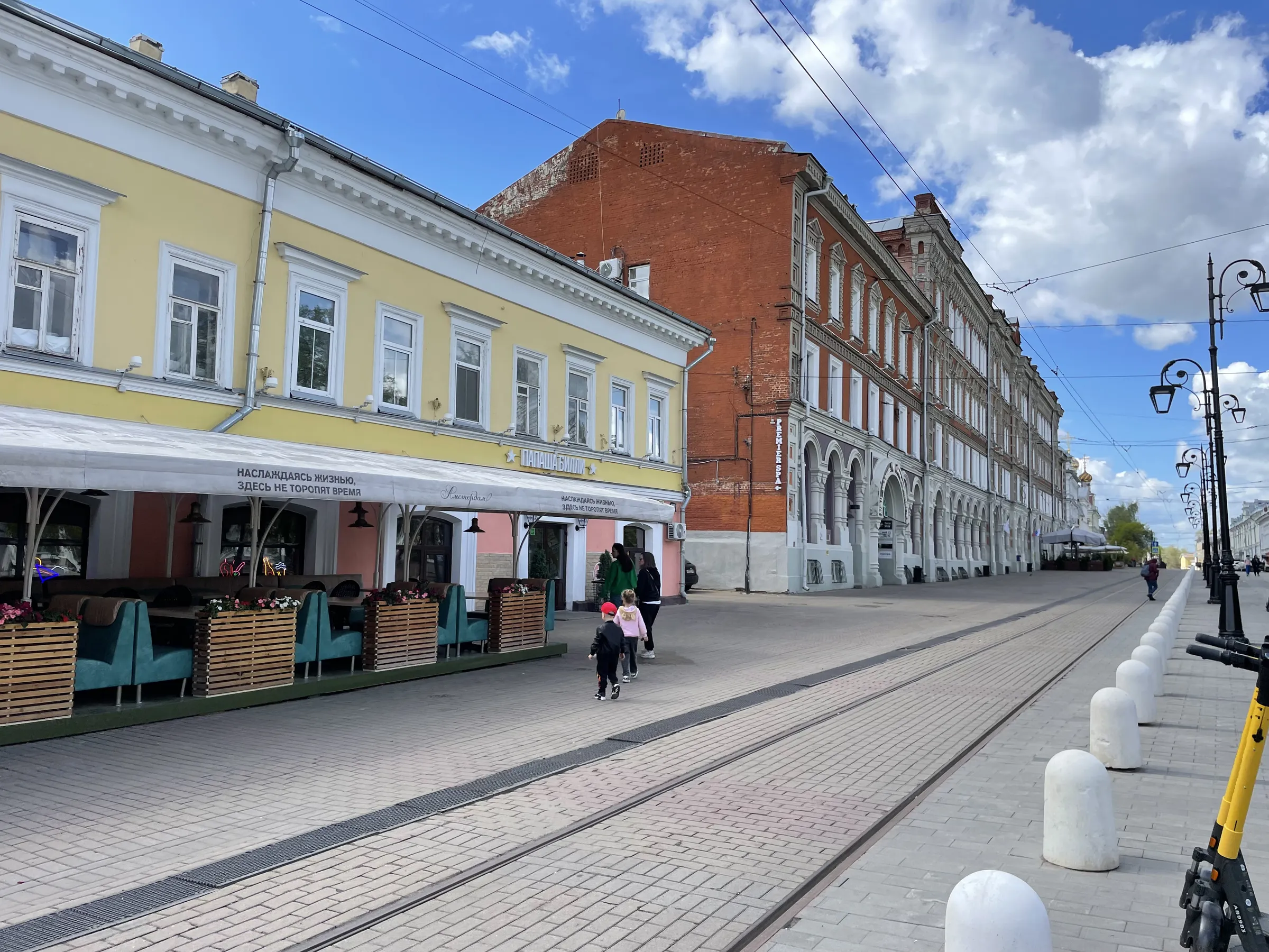 Набережная с кафе, фото 3