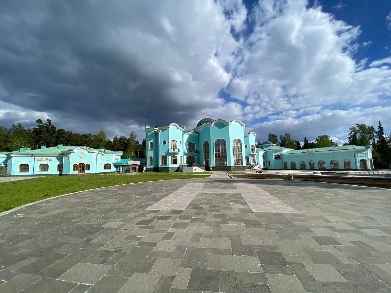 Бирюзовый особняк, фото 1