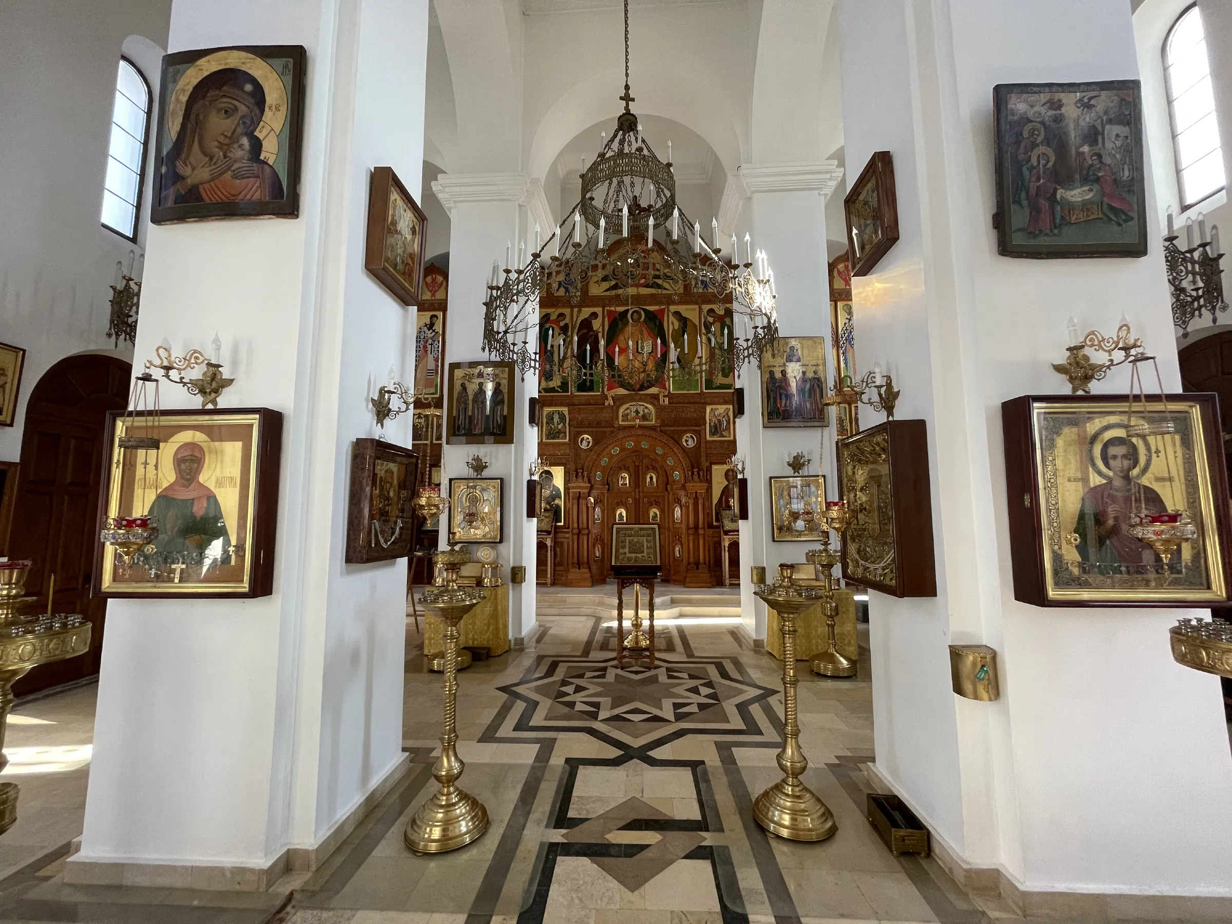 Храм с золотыми куполами, фото 2