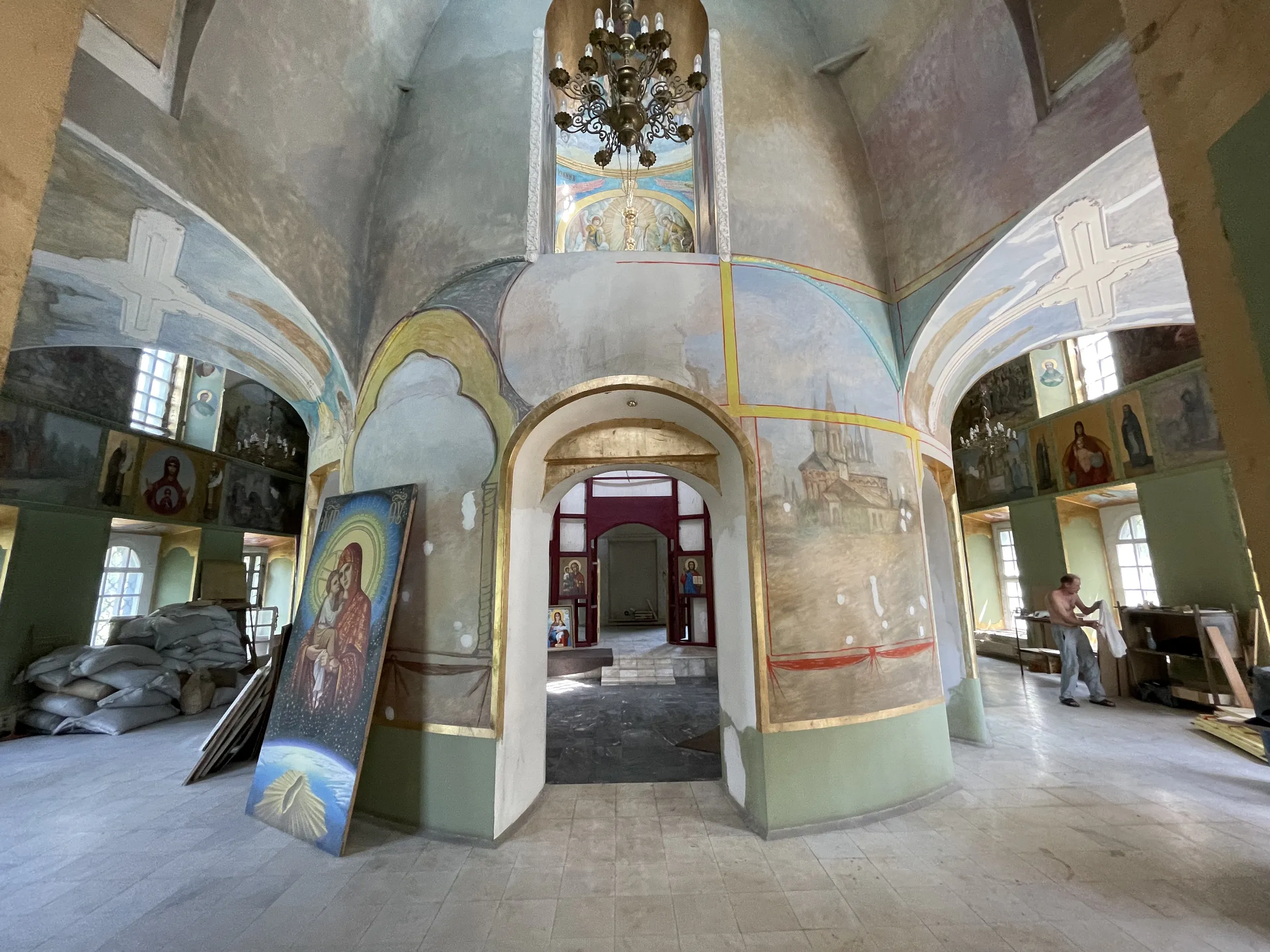 Церковь с фресками, фото 12