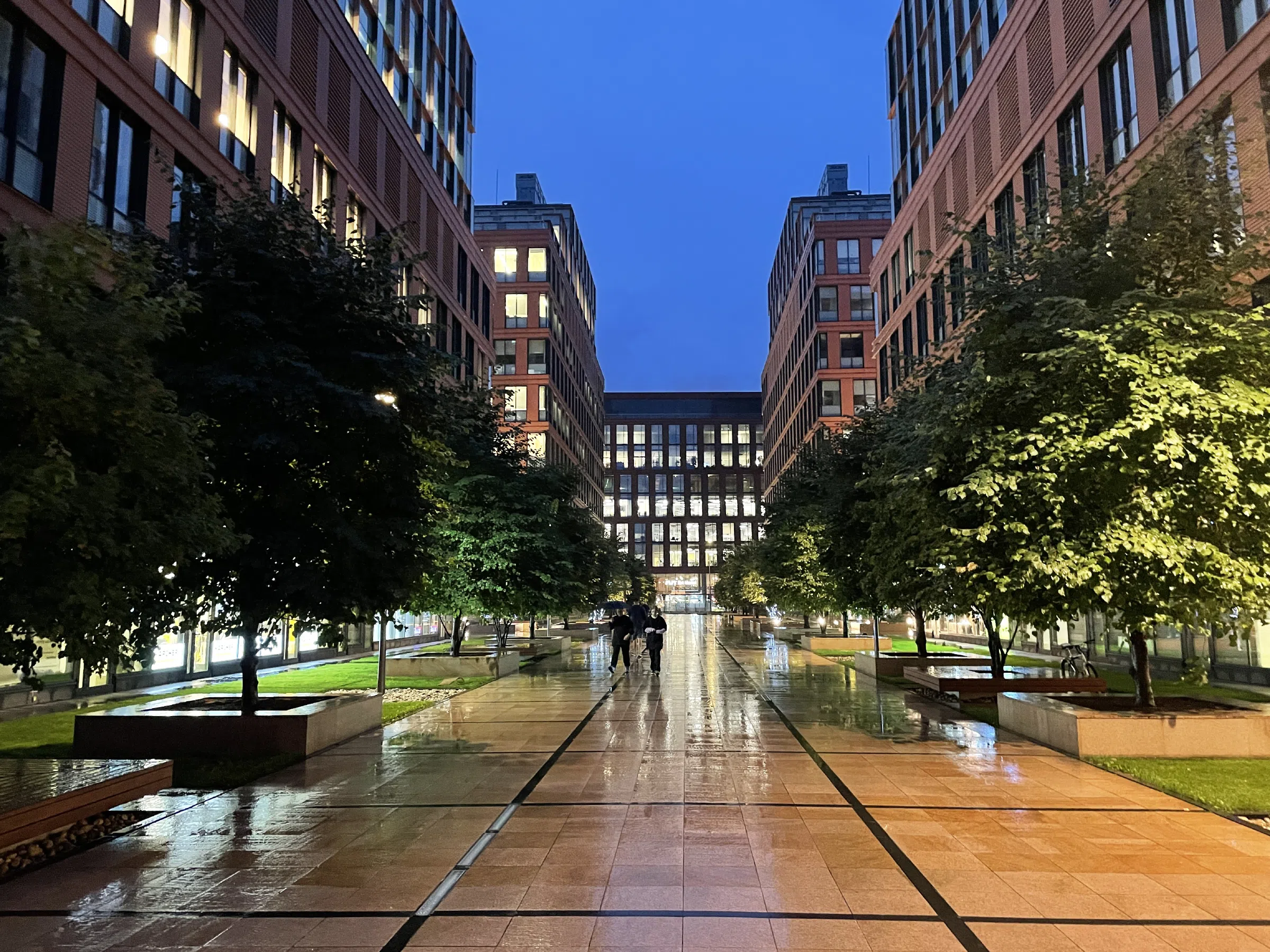 Офисный квартал с подсветкой, фото 3