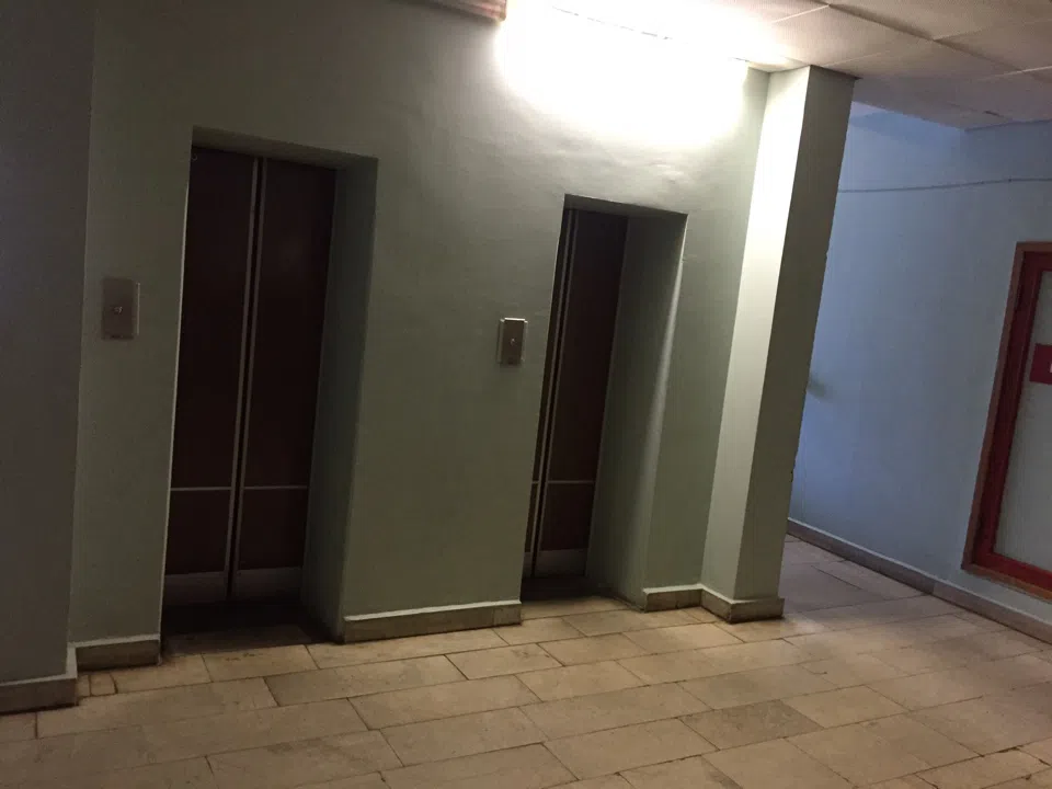 Большой двухэтажный холл, фото 13