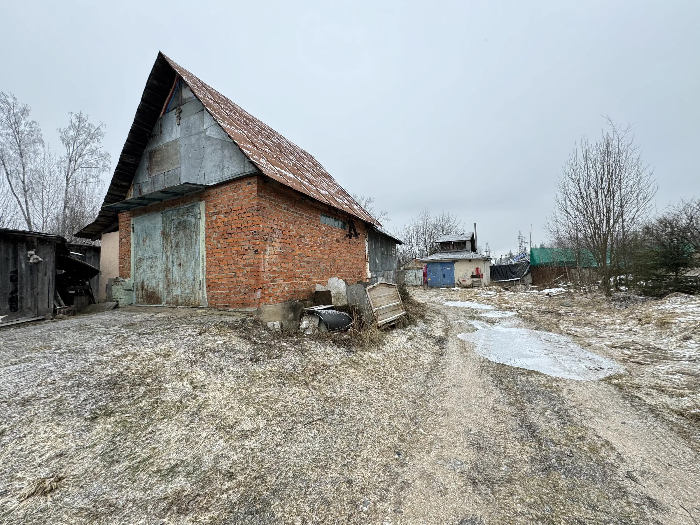 Заброшенная заводская улица, фото 6