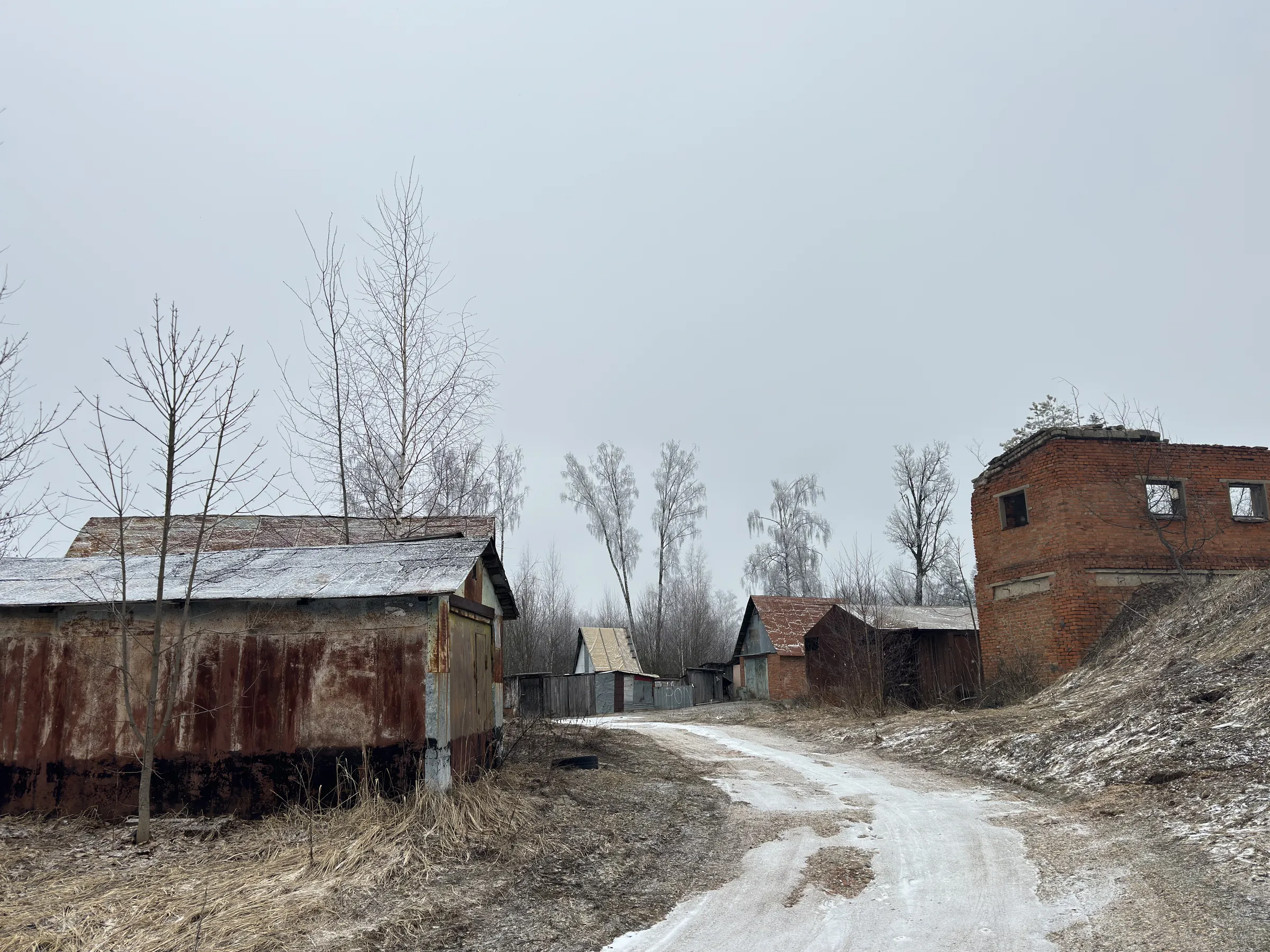 Заброшенная заводская улица, фото 2