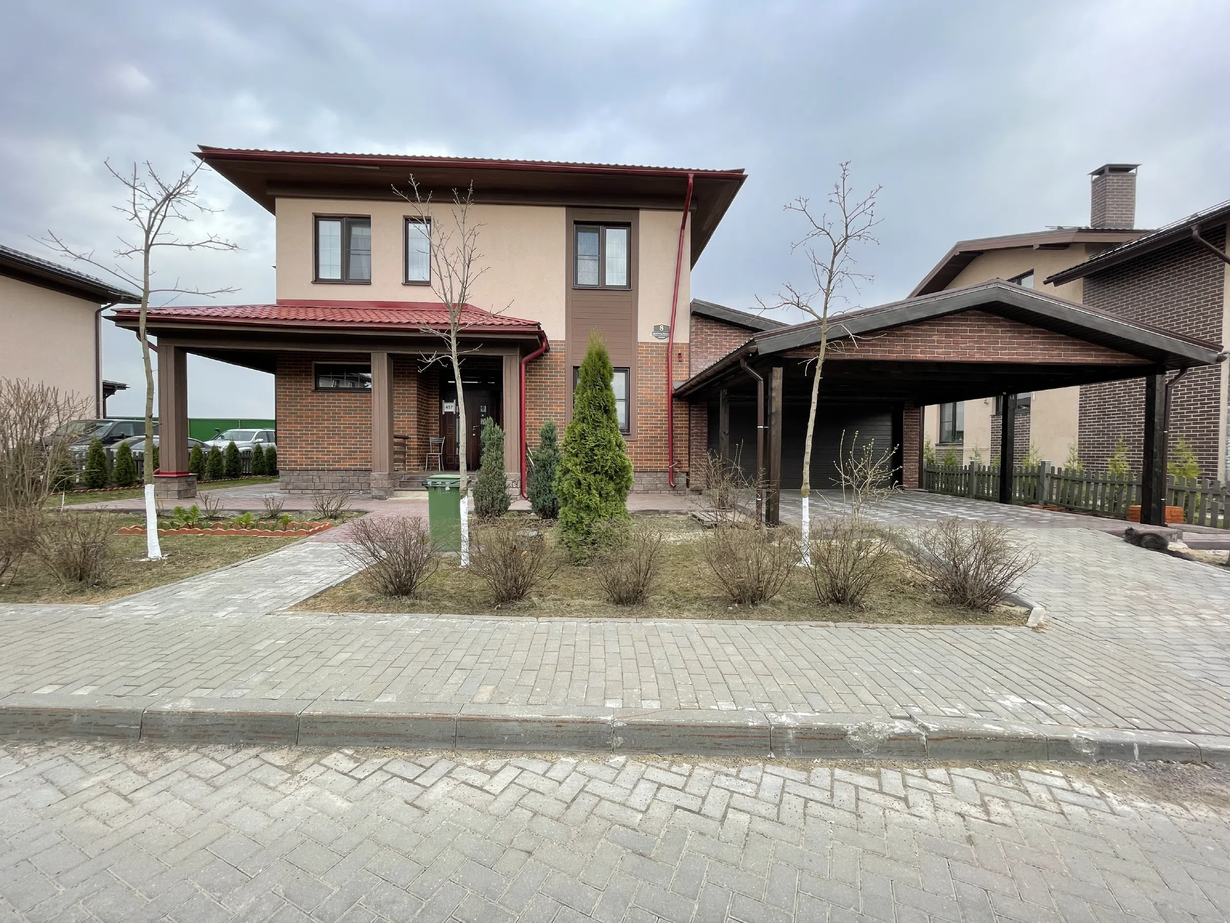 Парадный Загородный Дом, фото 1