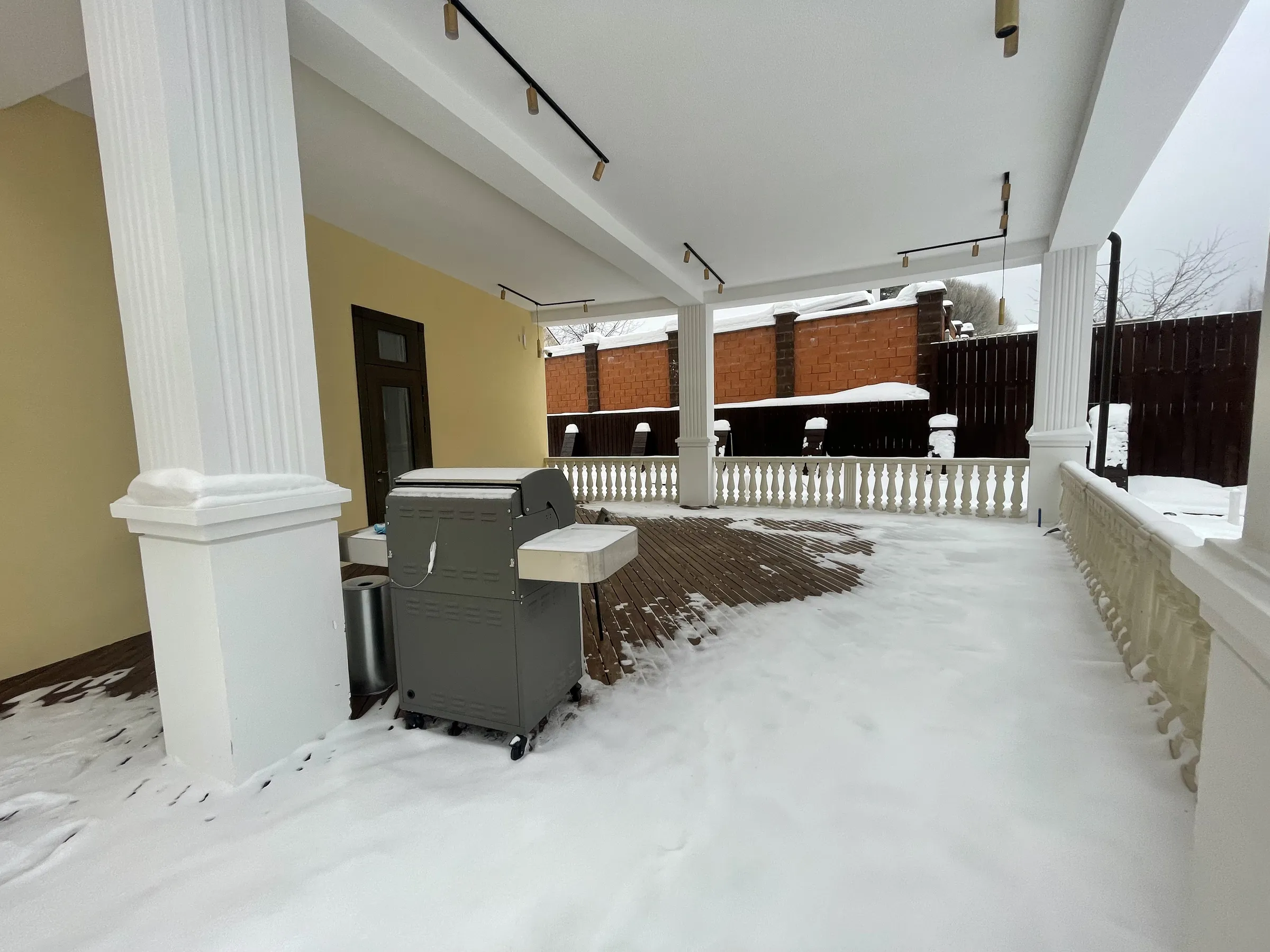 Загородный дом с колоннами, фото 14
