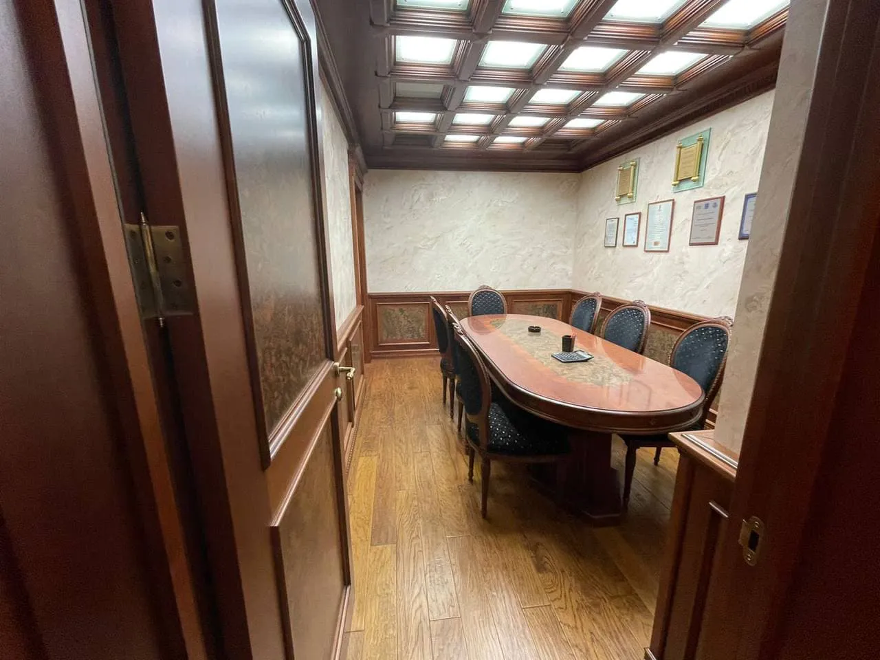 Классический офис с древом, фото 4