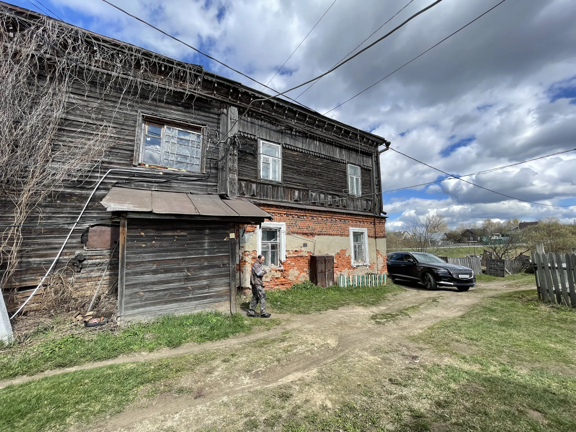 Резной дом с цоколем, фото 2