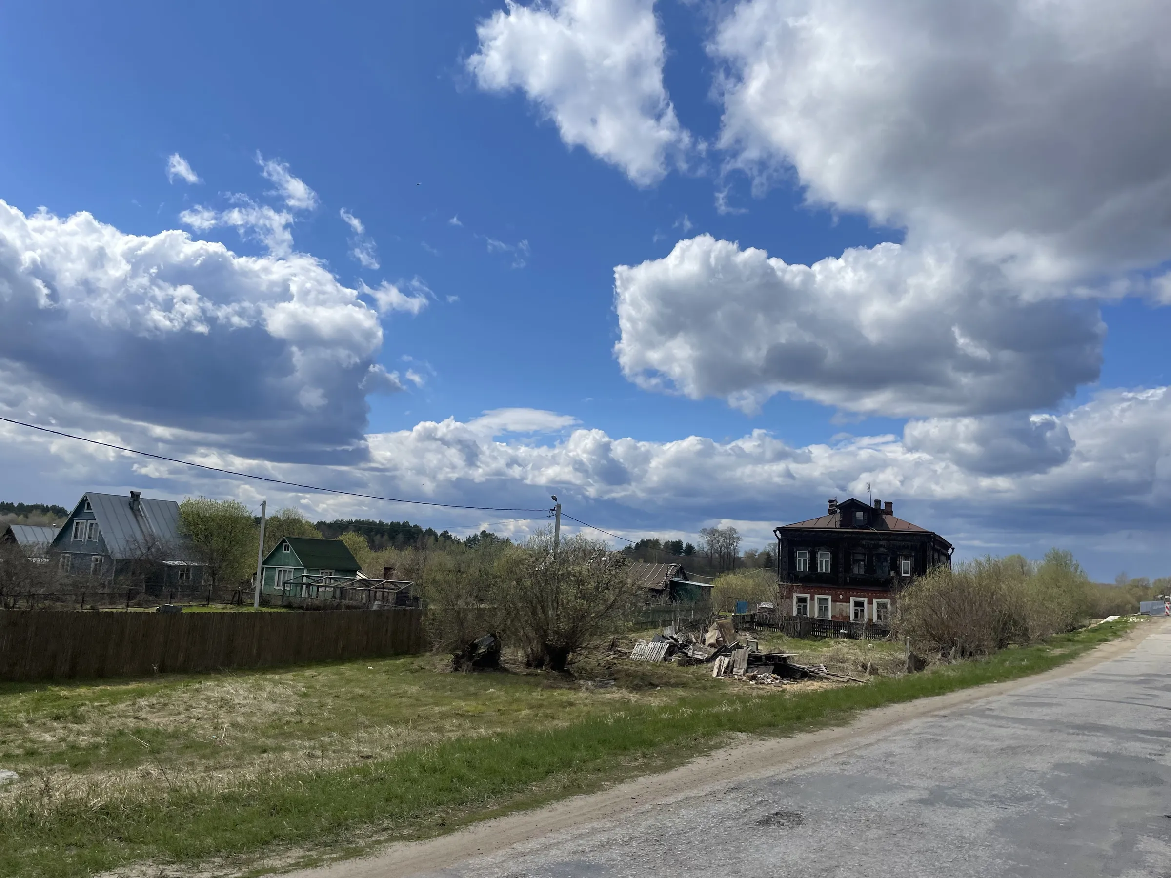 Резной дом с цоколем, фото 1