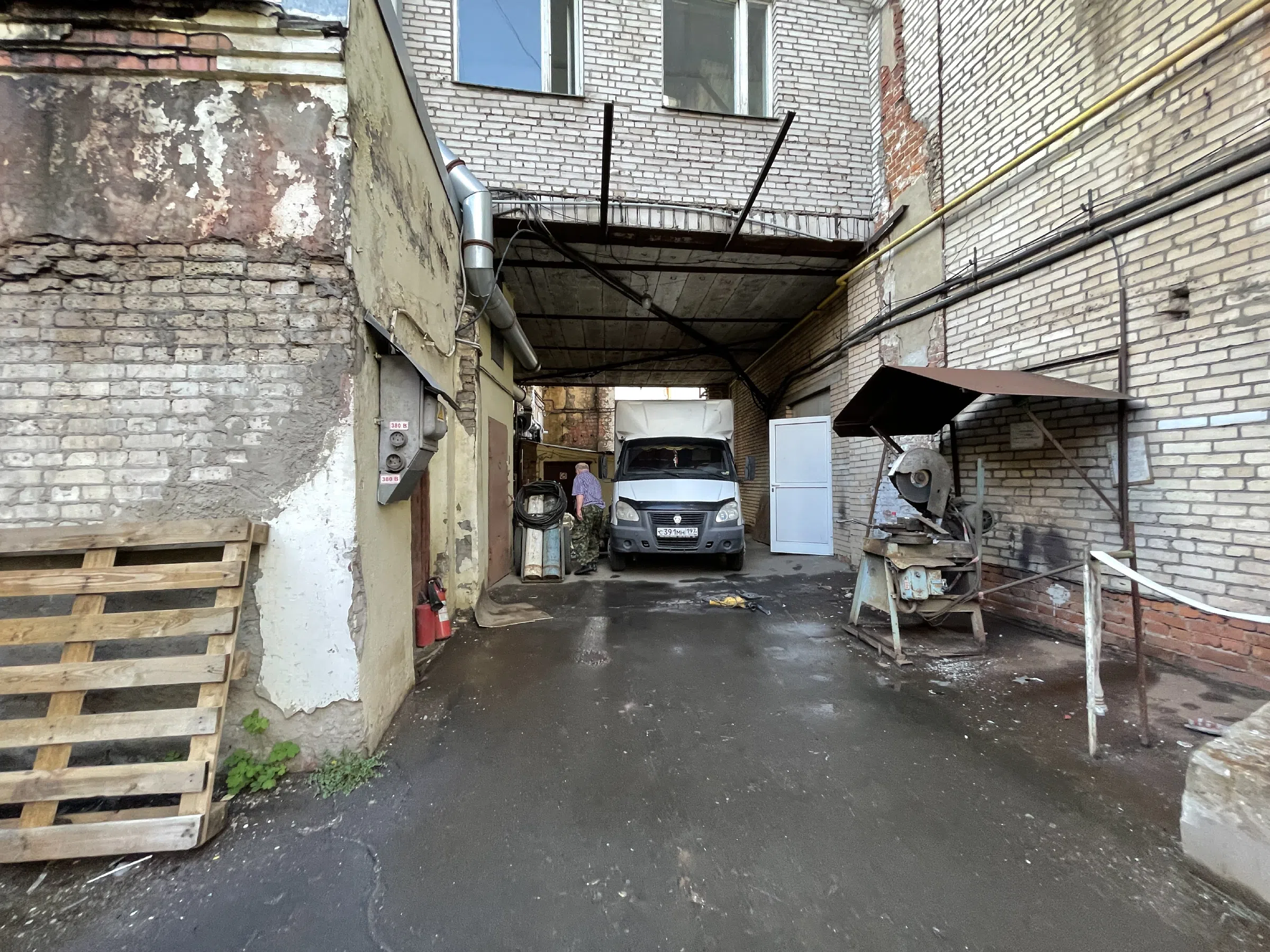 Индустриальная подворотня, фото 16