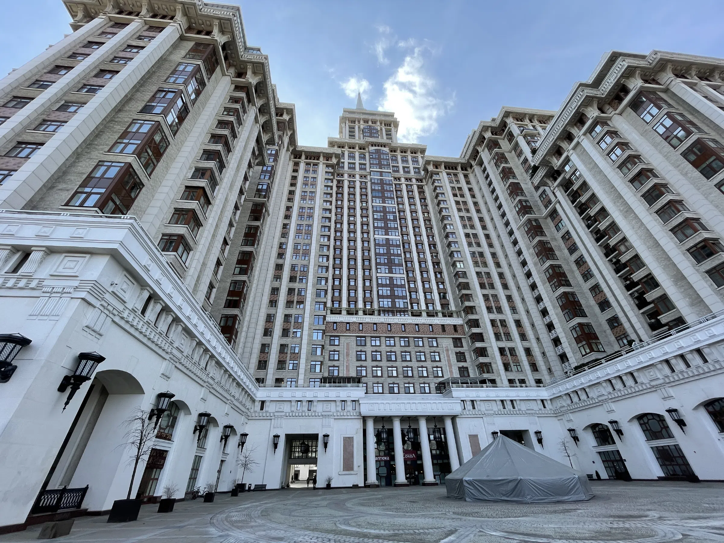 Парадная сталинка-высотка, фото 1