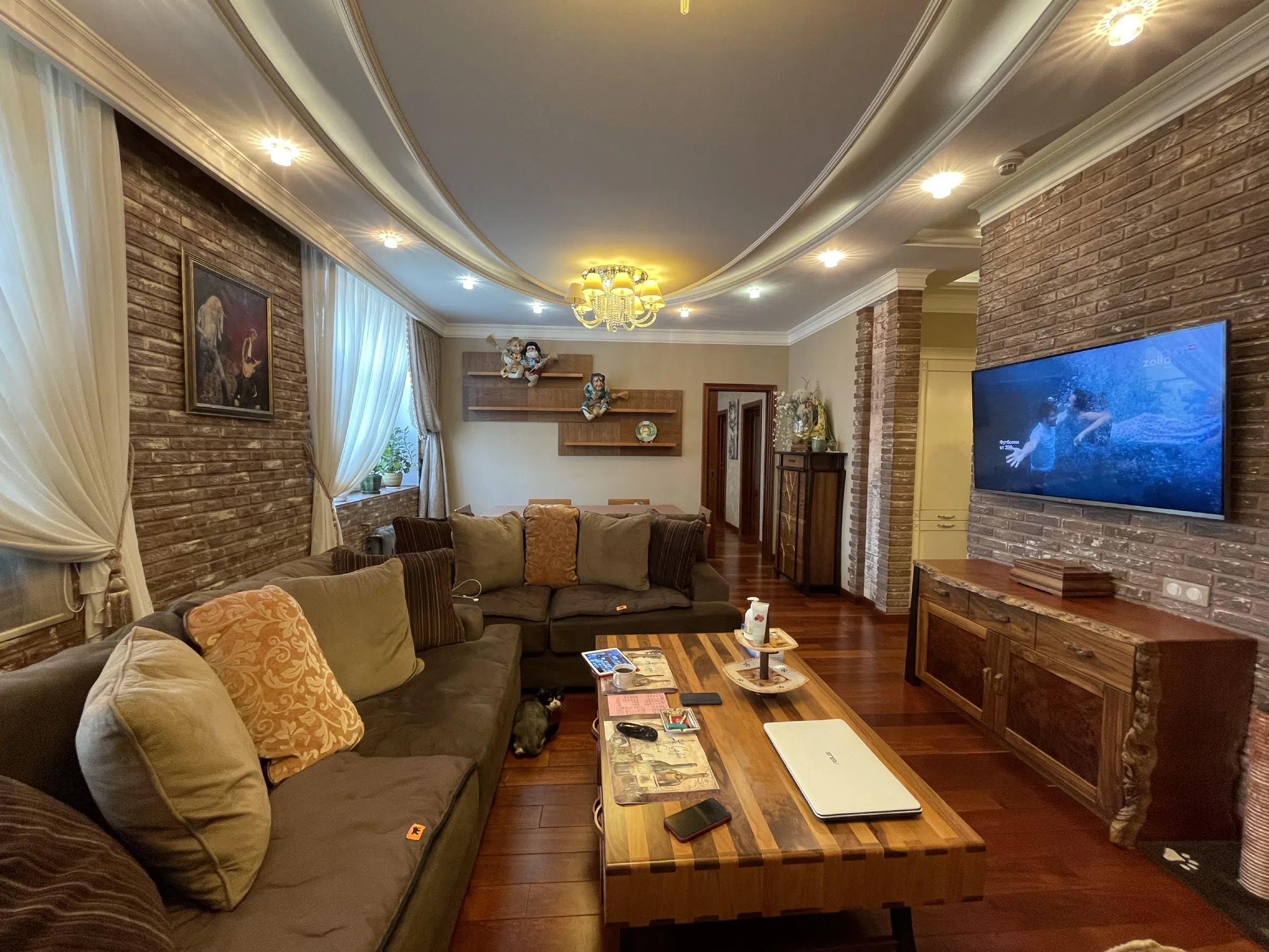 Квартира с кирпичными вставками и шлемом, фото 21