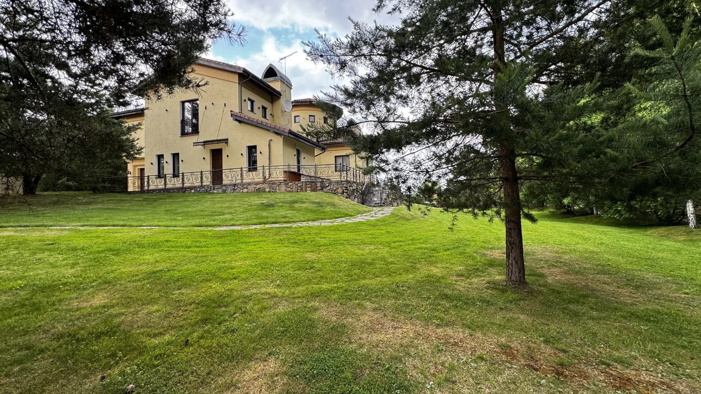 Каменный путь в лесу, фото 8