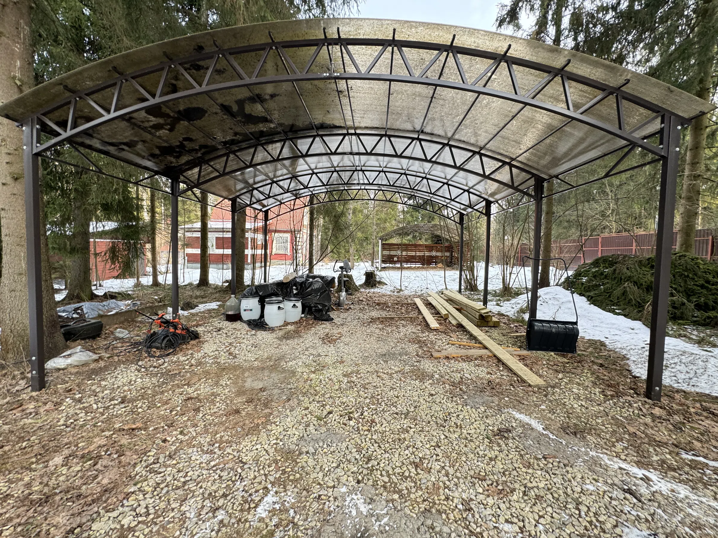 Красная дача в лесу, фото 3