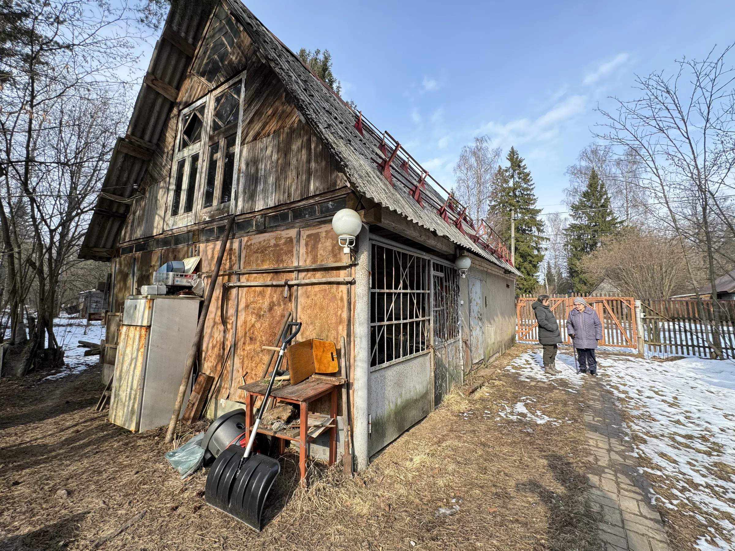 Резной терем в лесу, фото 7