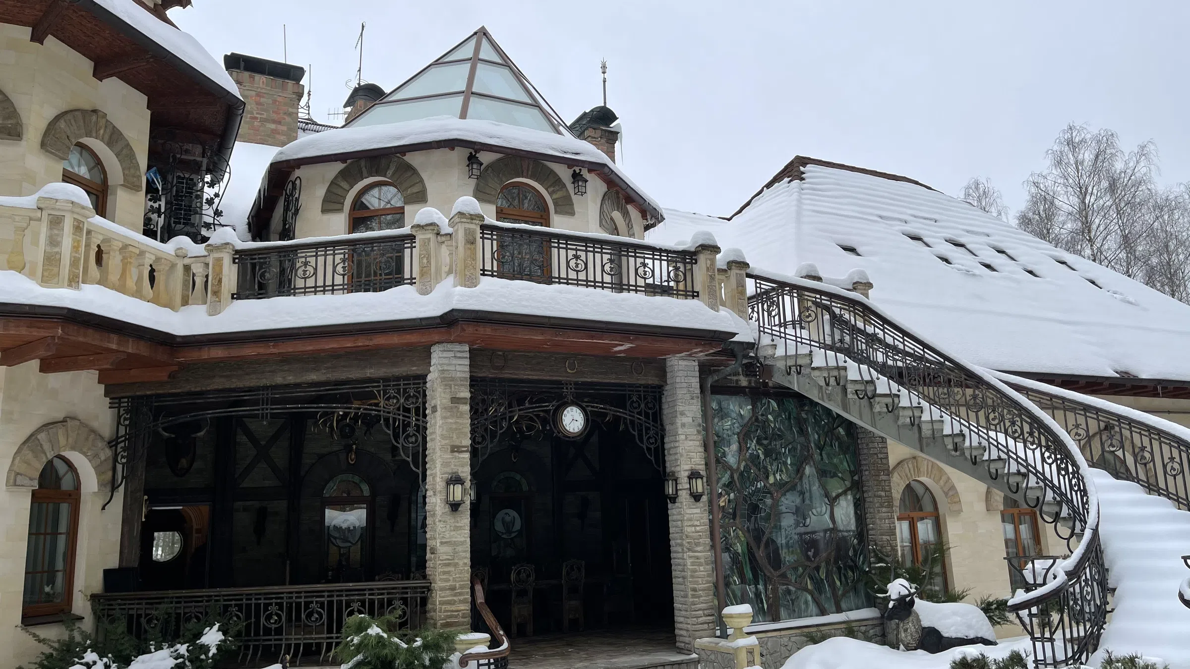Усадьба в зимнем лесу, фото 6