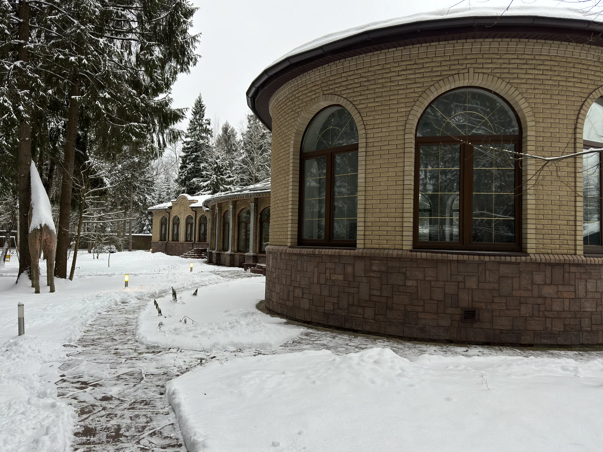 Загородный особняк с арками, фото 19