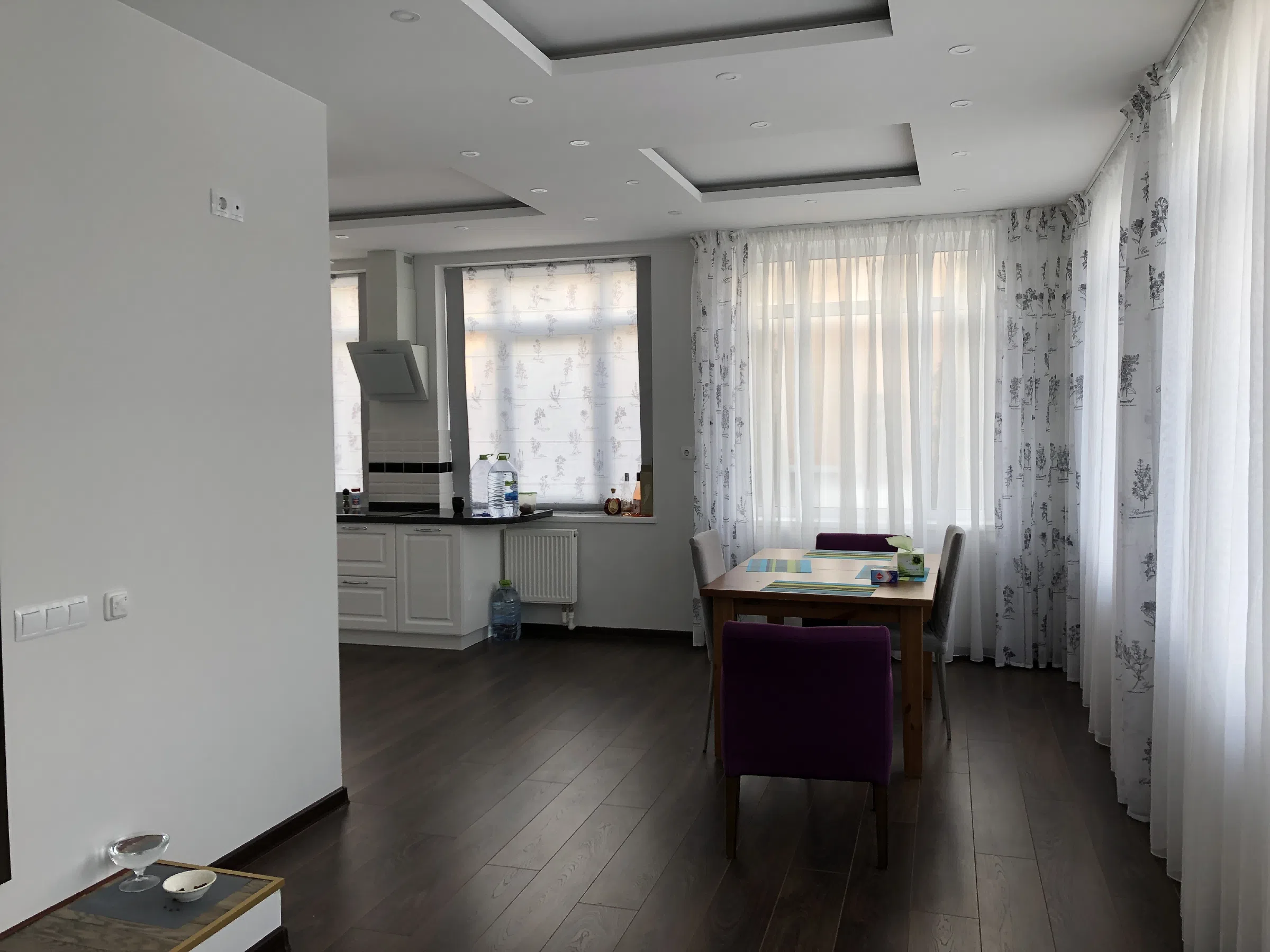Квартира с белой кухней, фото 10