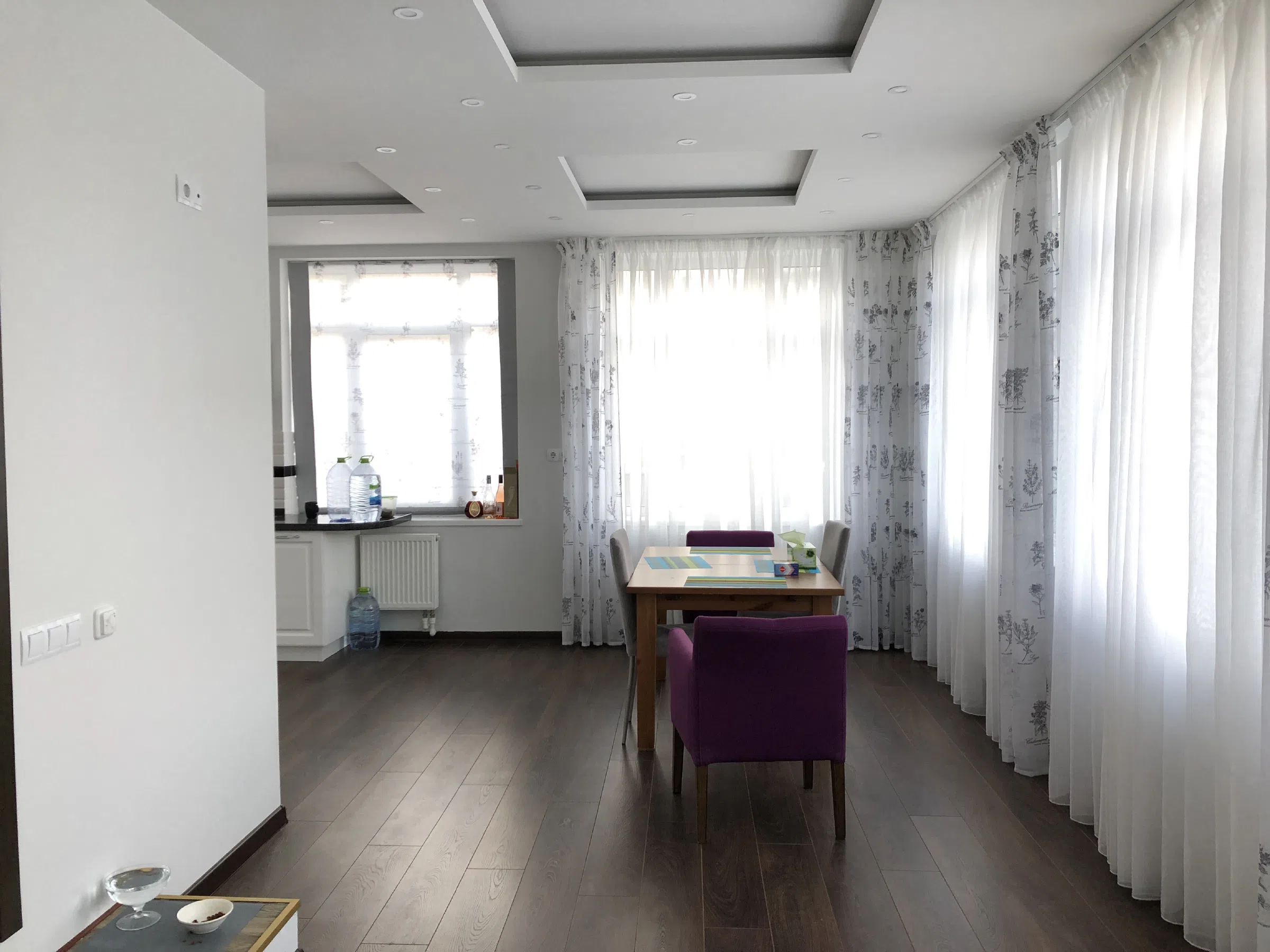 Квартира с белой кухней, фото 14