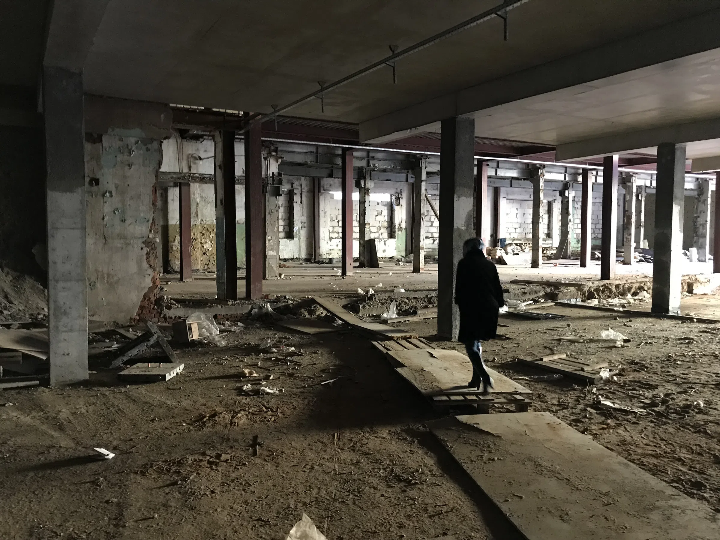 Заводской цех с такси, фото 13