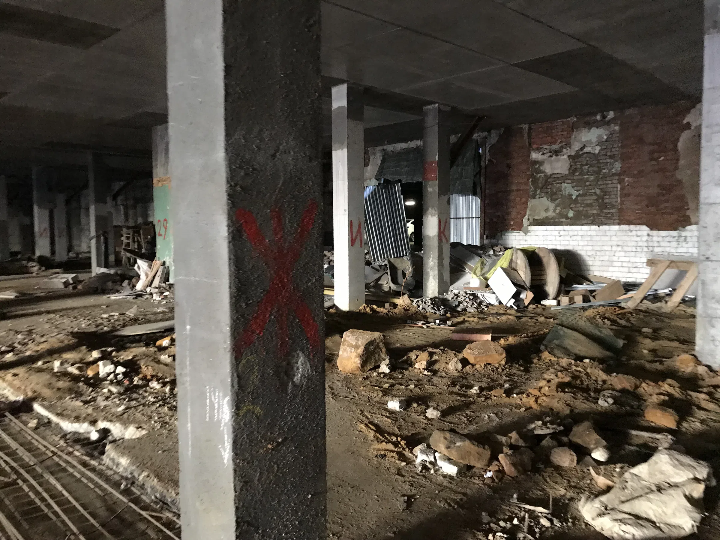 Заводской цех с такси, фото 18