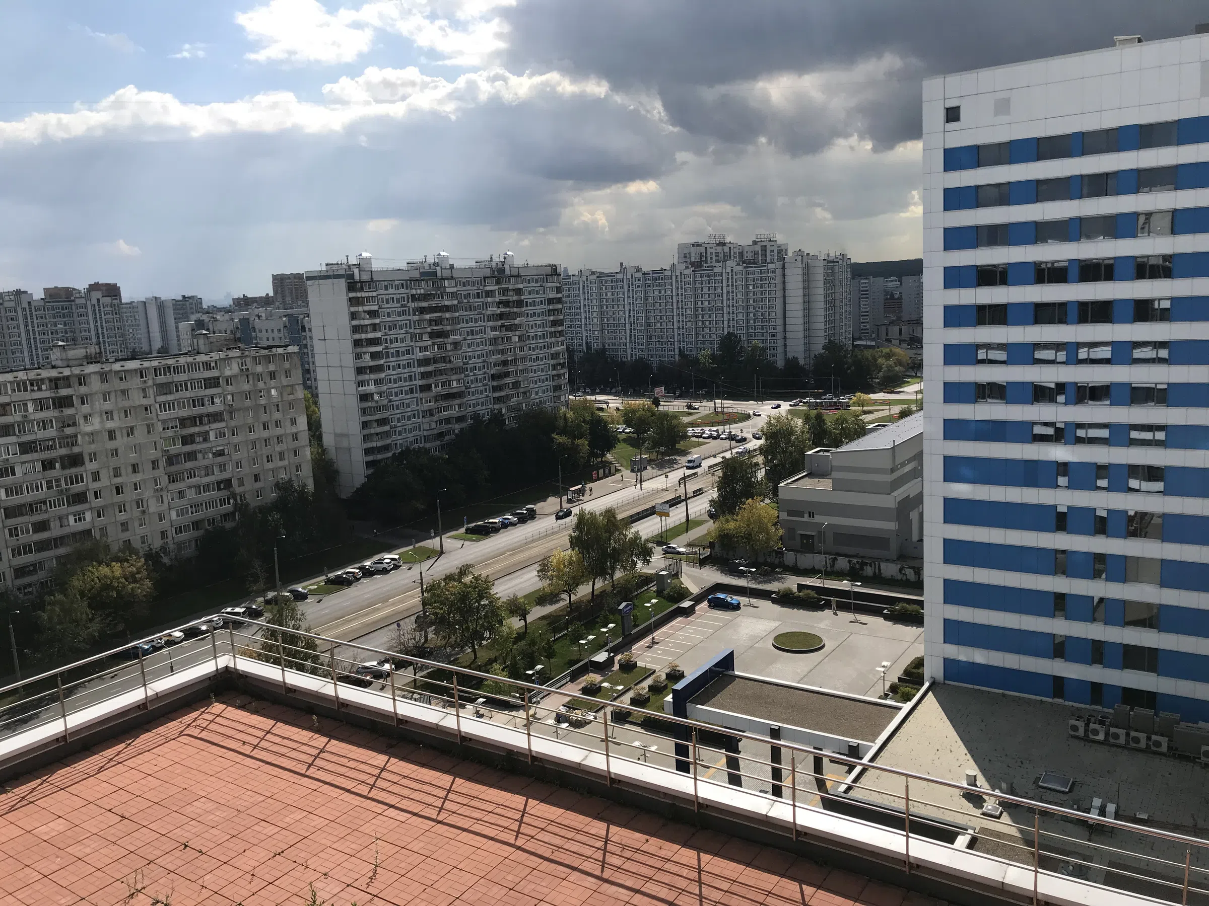 Крыша с панорамой города, фото 11